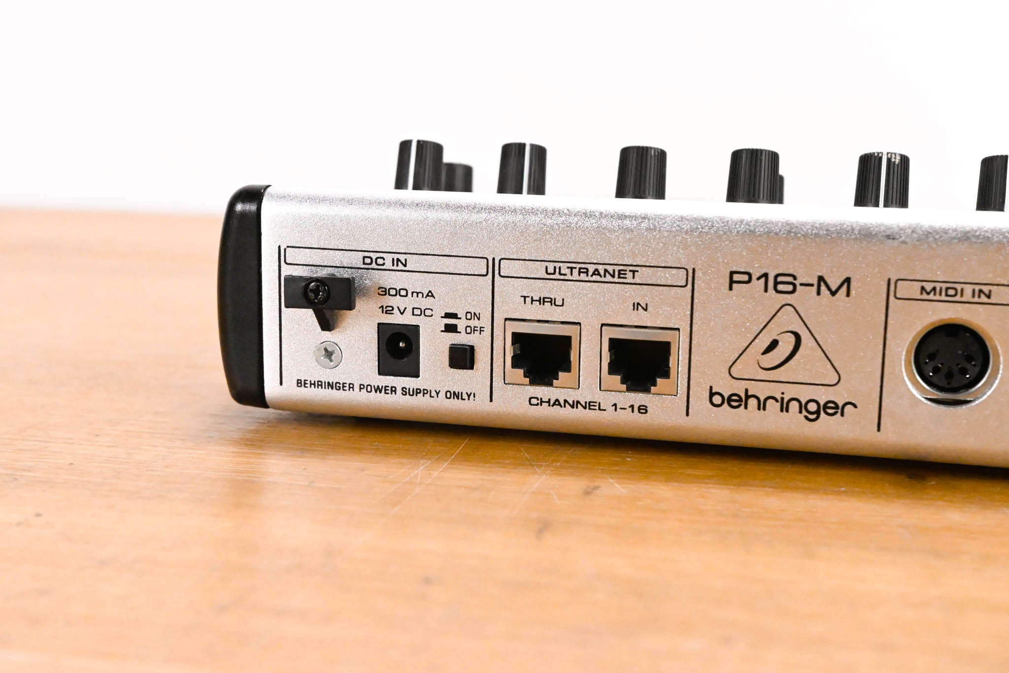 Behringer Powerplay P16-M 16-Channel Digital Personal Mixer