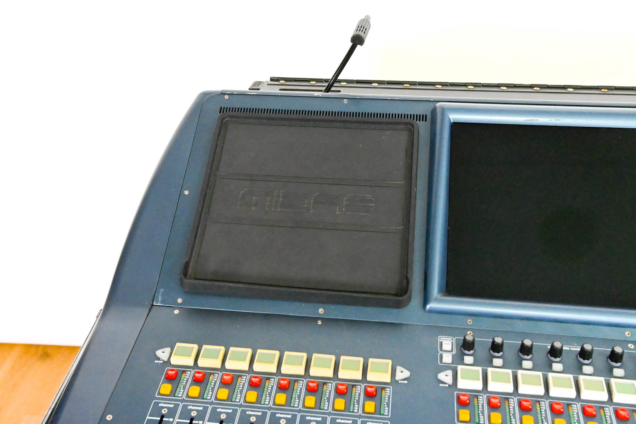 Midas PRO2 Live Digital Audio Mixing Console with Flight Case