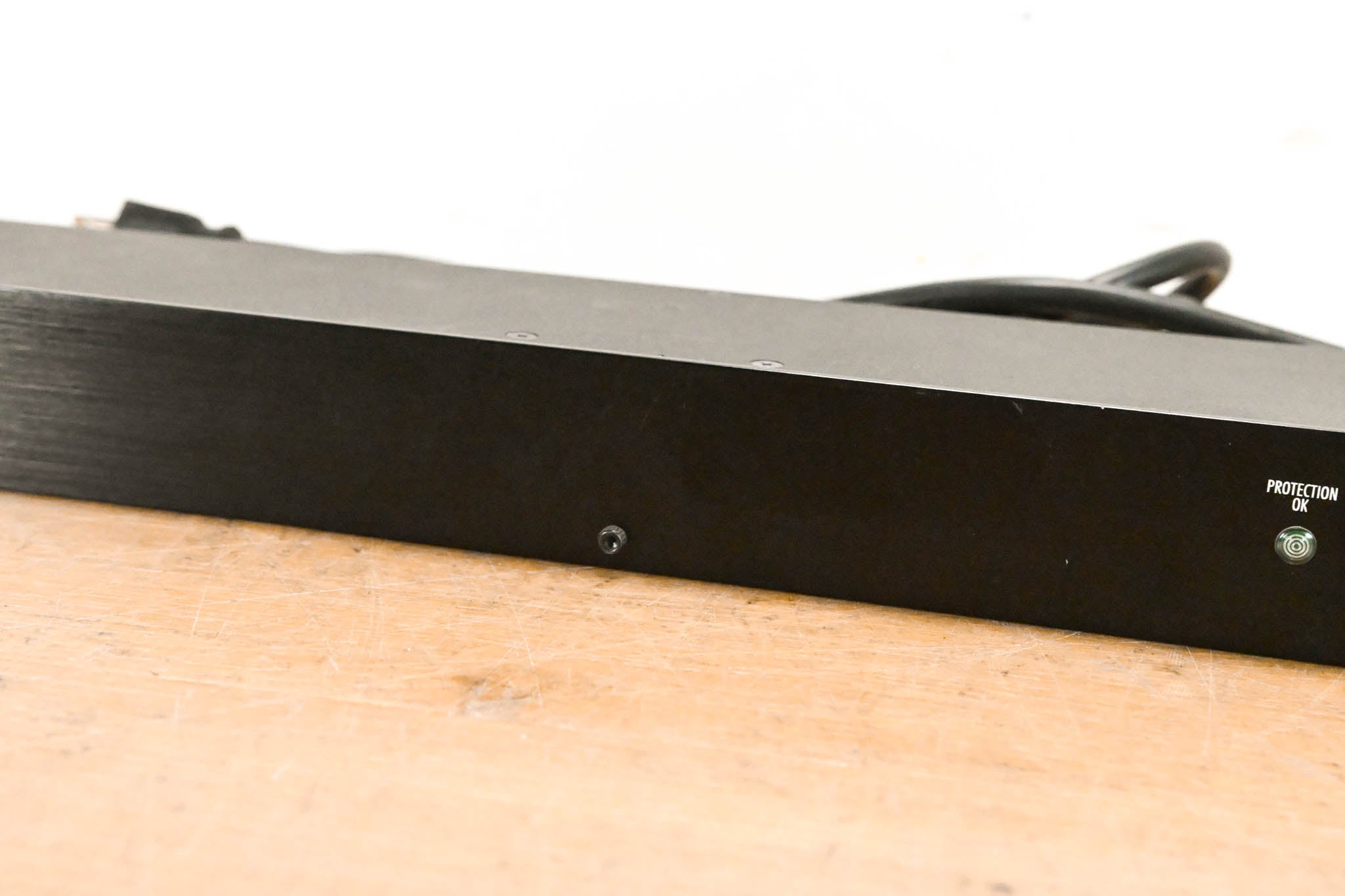 Furman M-8x2 8-Outlet Power Conditioner