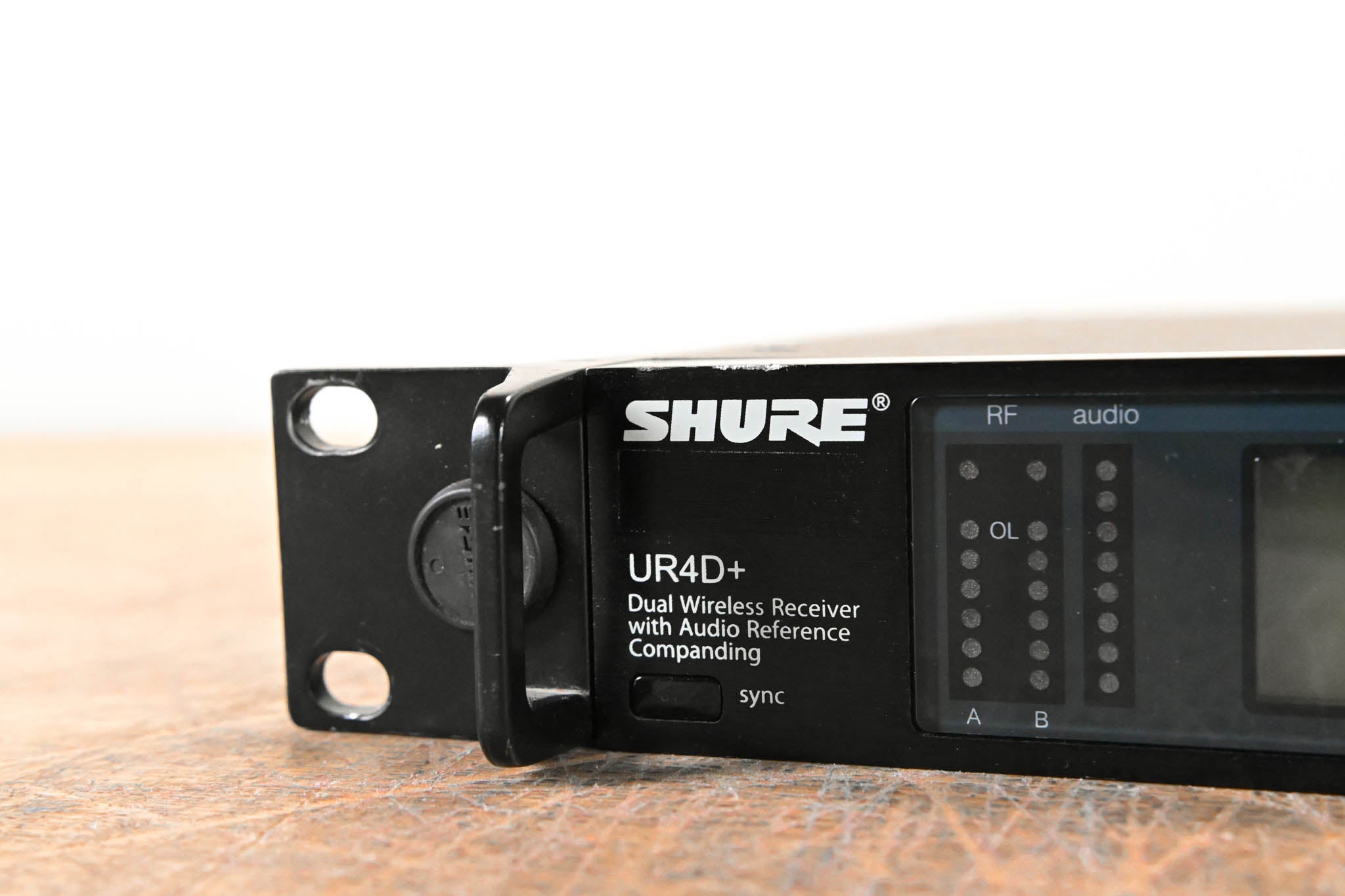 Shure UR4D+ Dual-Channel Wireless Receiver - J5 Band: 578-638 MHz