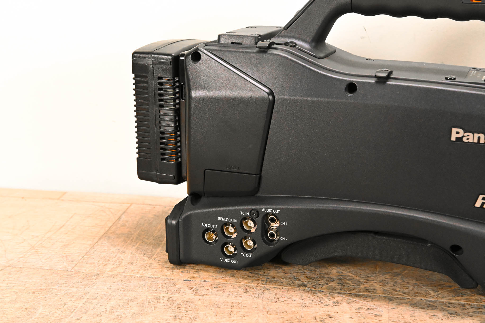 Panasonic AG-HPX300P P2HD 1/3" CMOS Broadcast Camera Body
