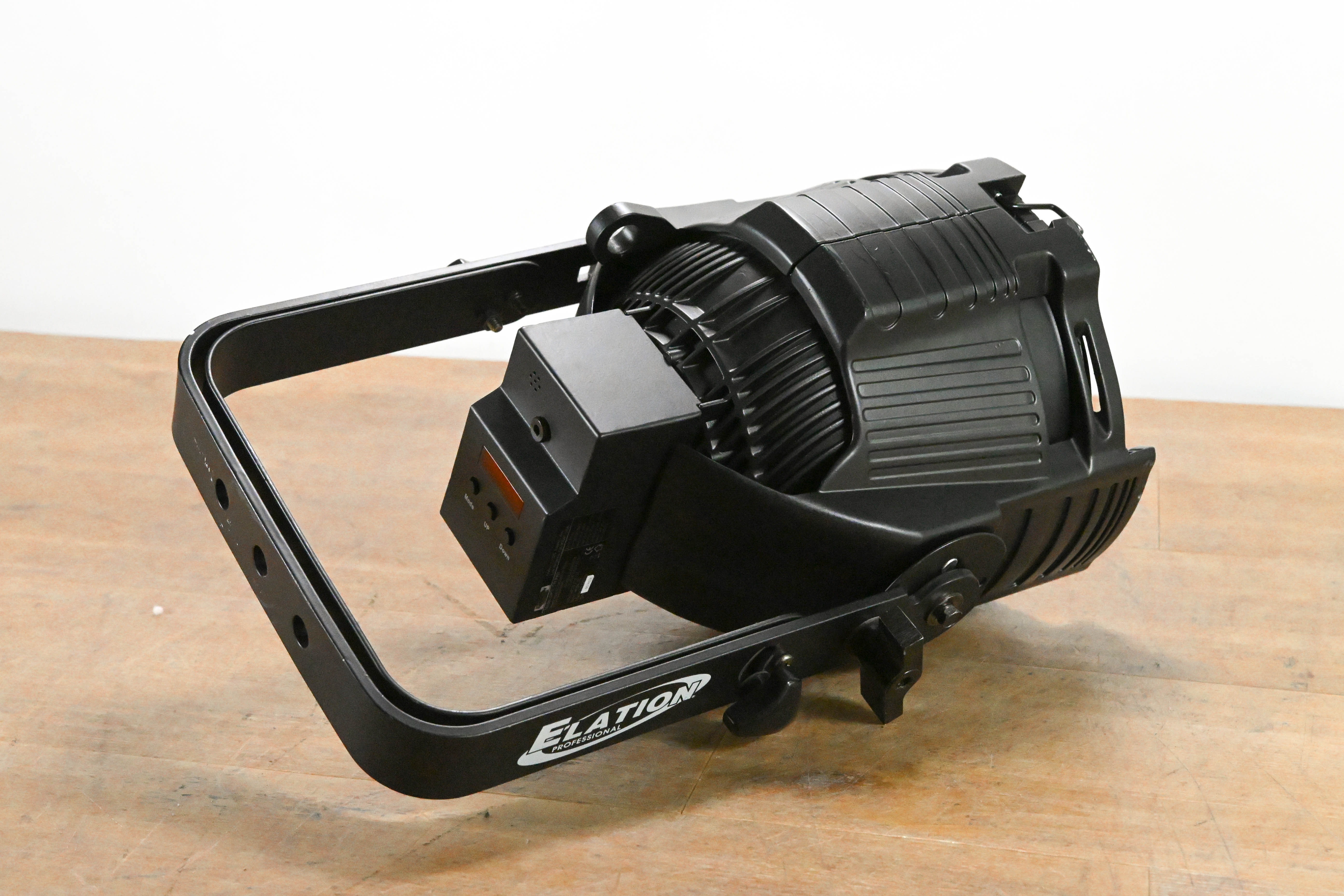 Elation OPTI TRI PAR 18 x 3W Tri Color LED Par