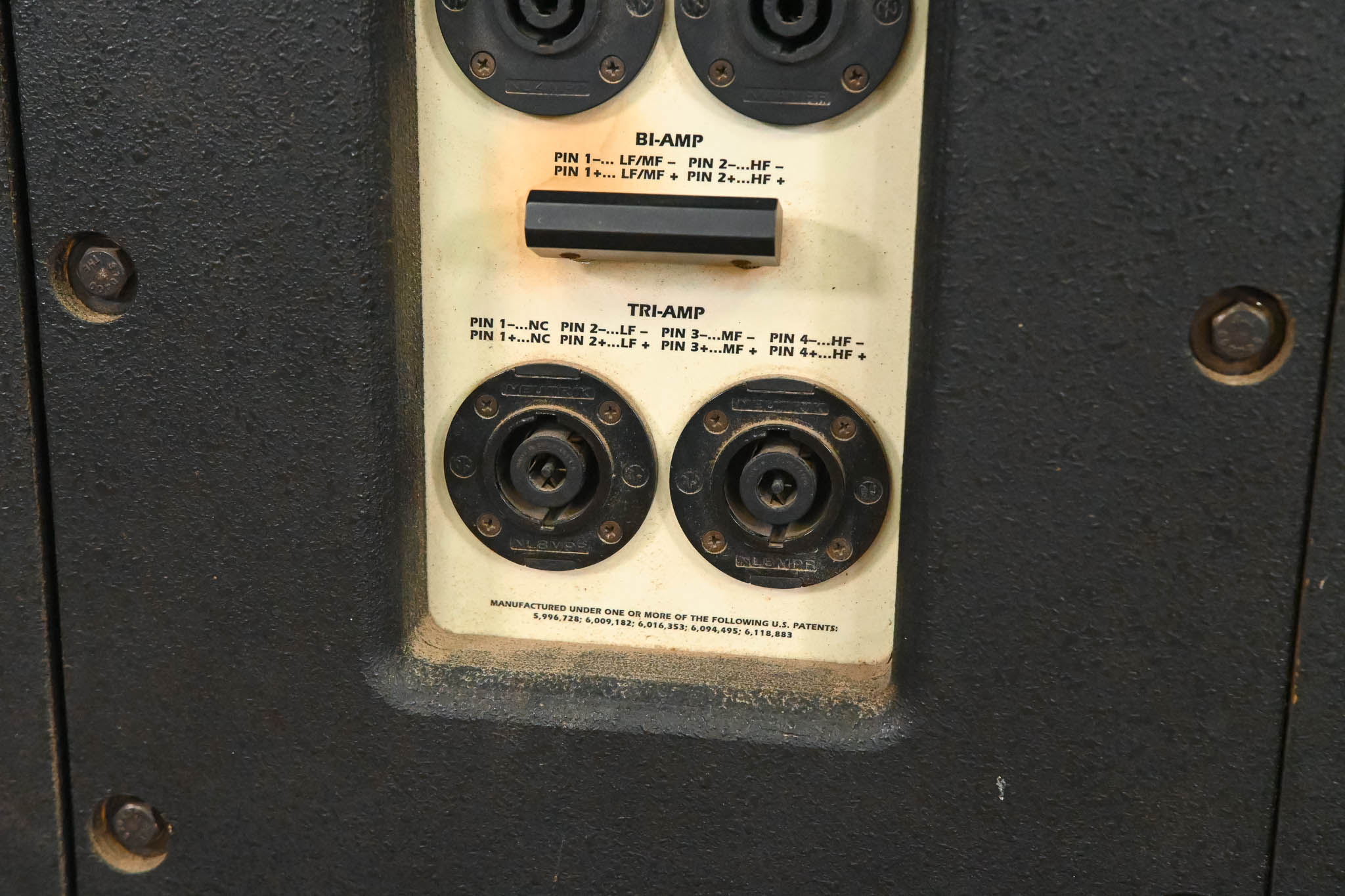 EAW KF650z Virtual Array Full Range Loudspeaker (PAIR) w/ Road Case