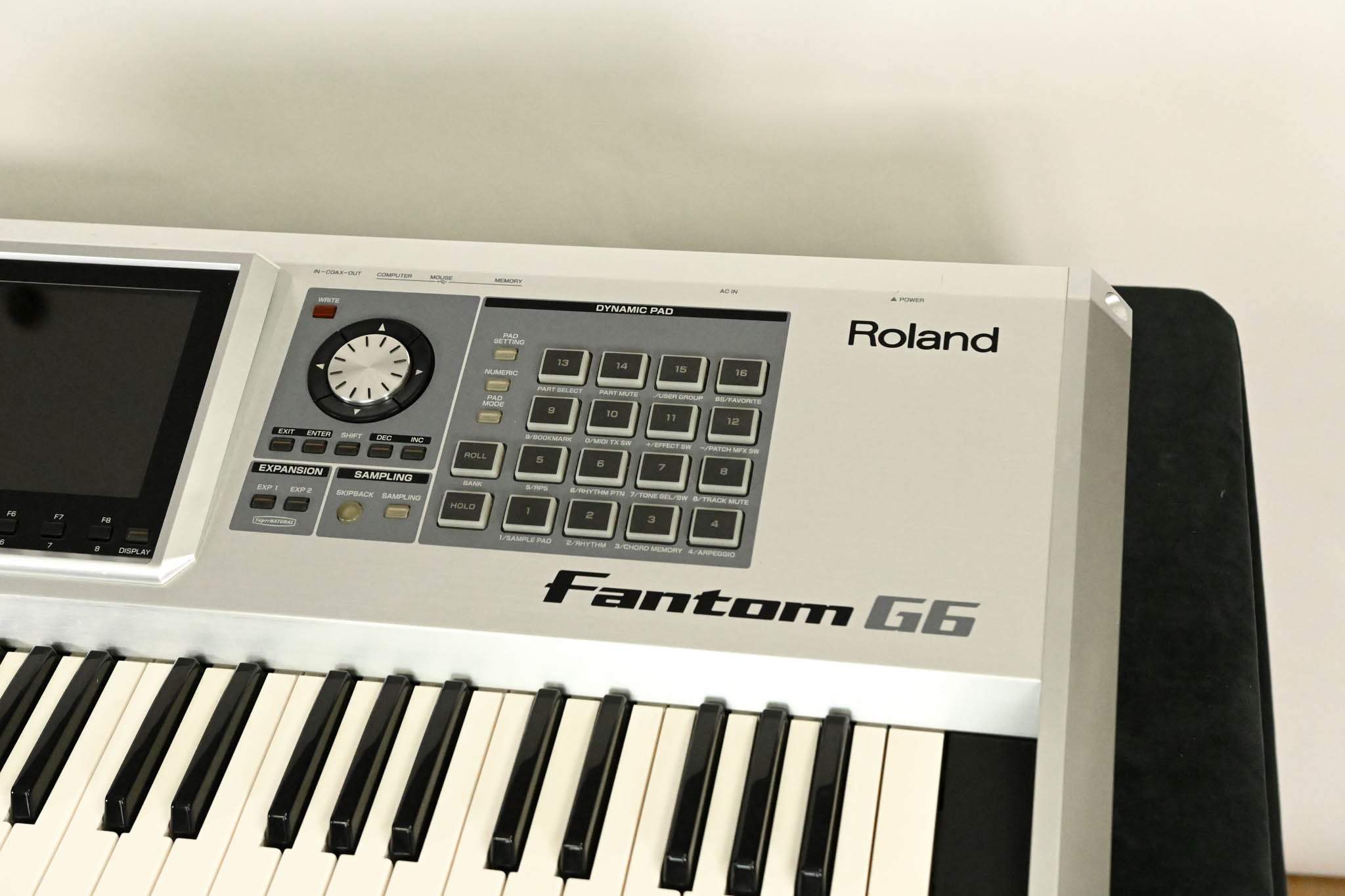 Roland Fantom-G6 61-Key Keyboard Workstation