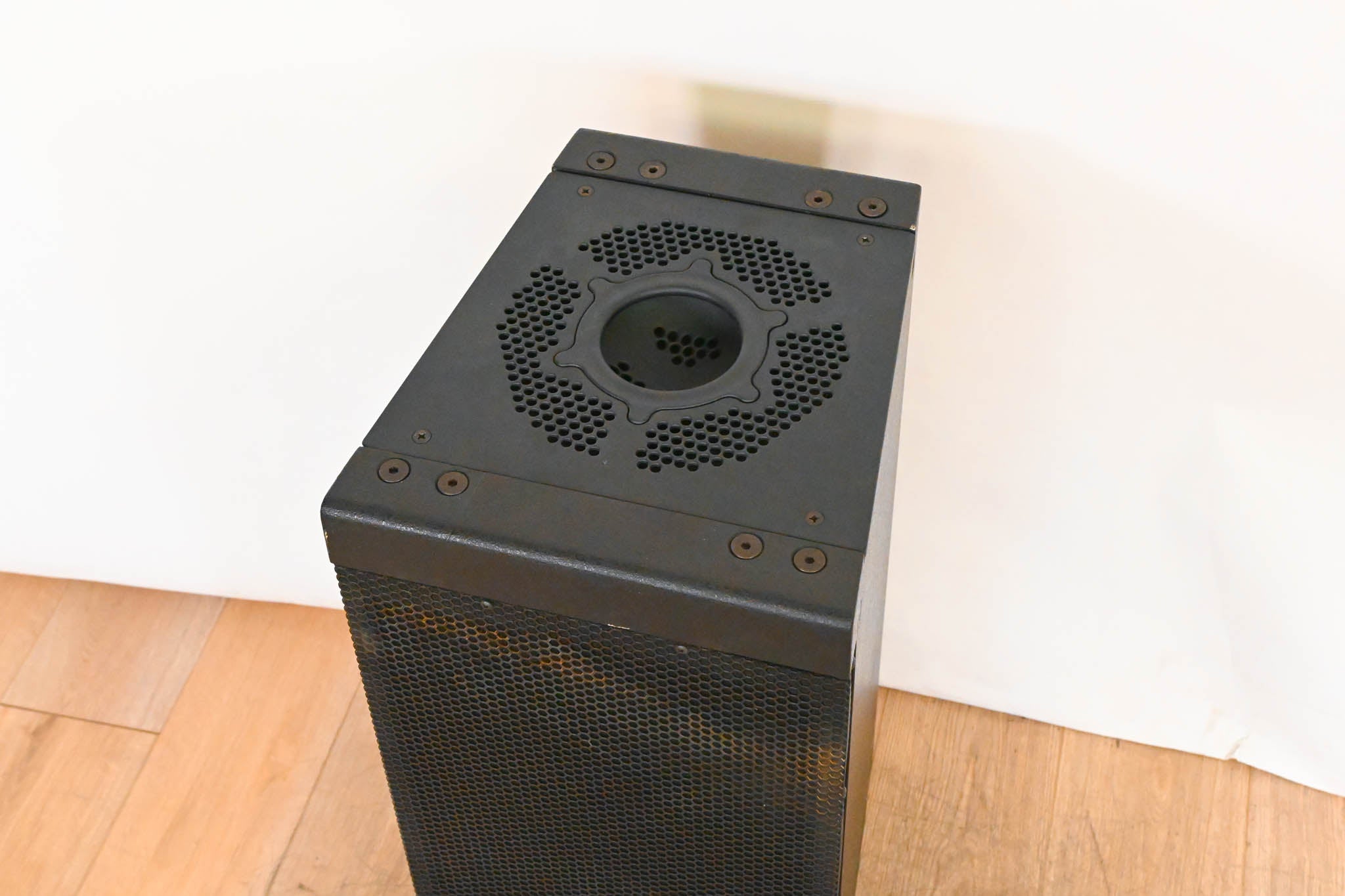 EAW  KF730P 3-Way Passive Full-Range Loudspeaker