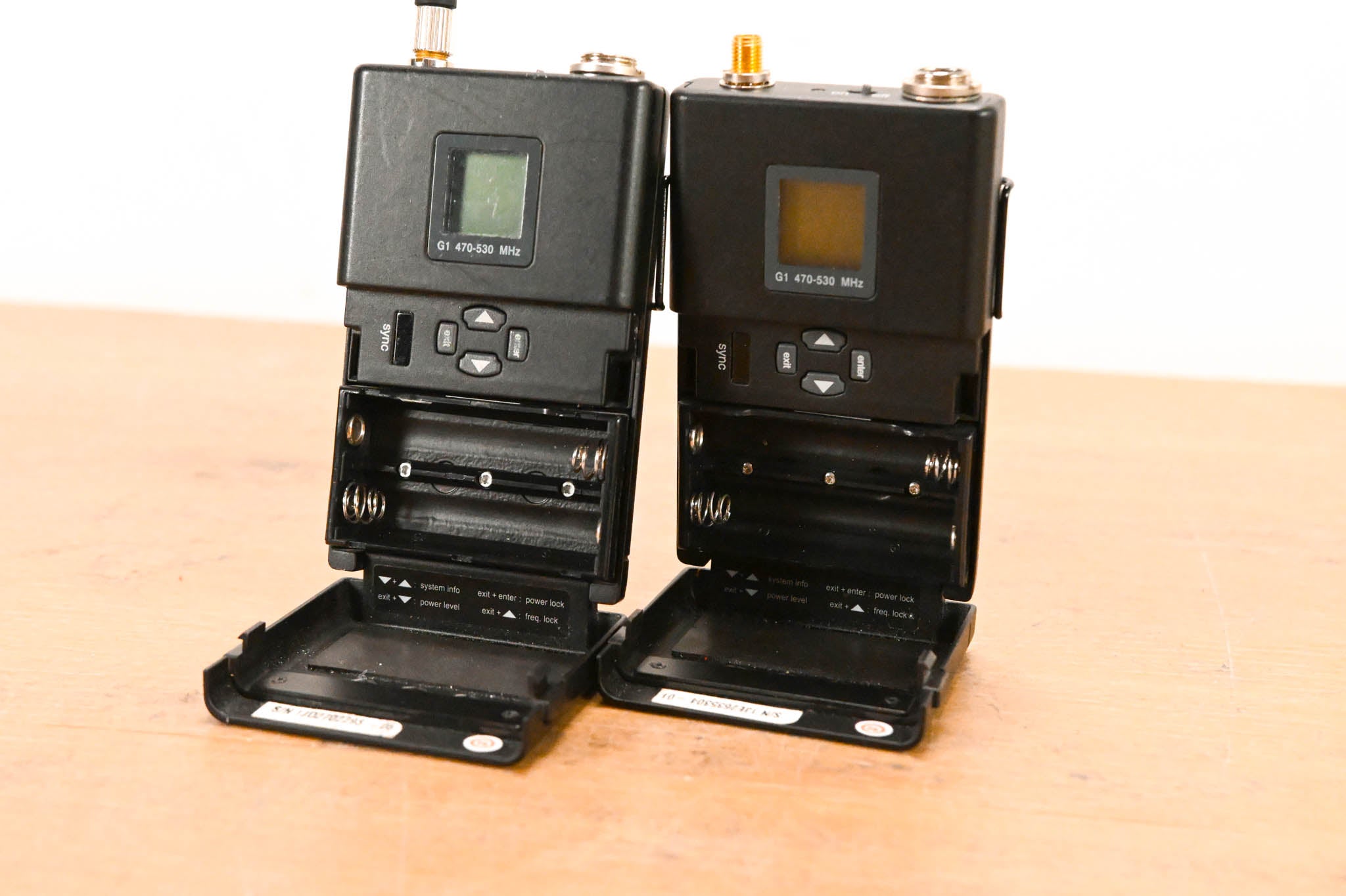 Shure UR4D Dual Wireless Receiver with two UR1 Bodypacks - G1