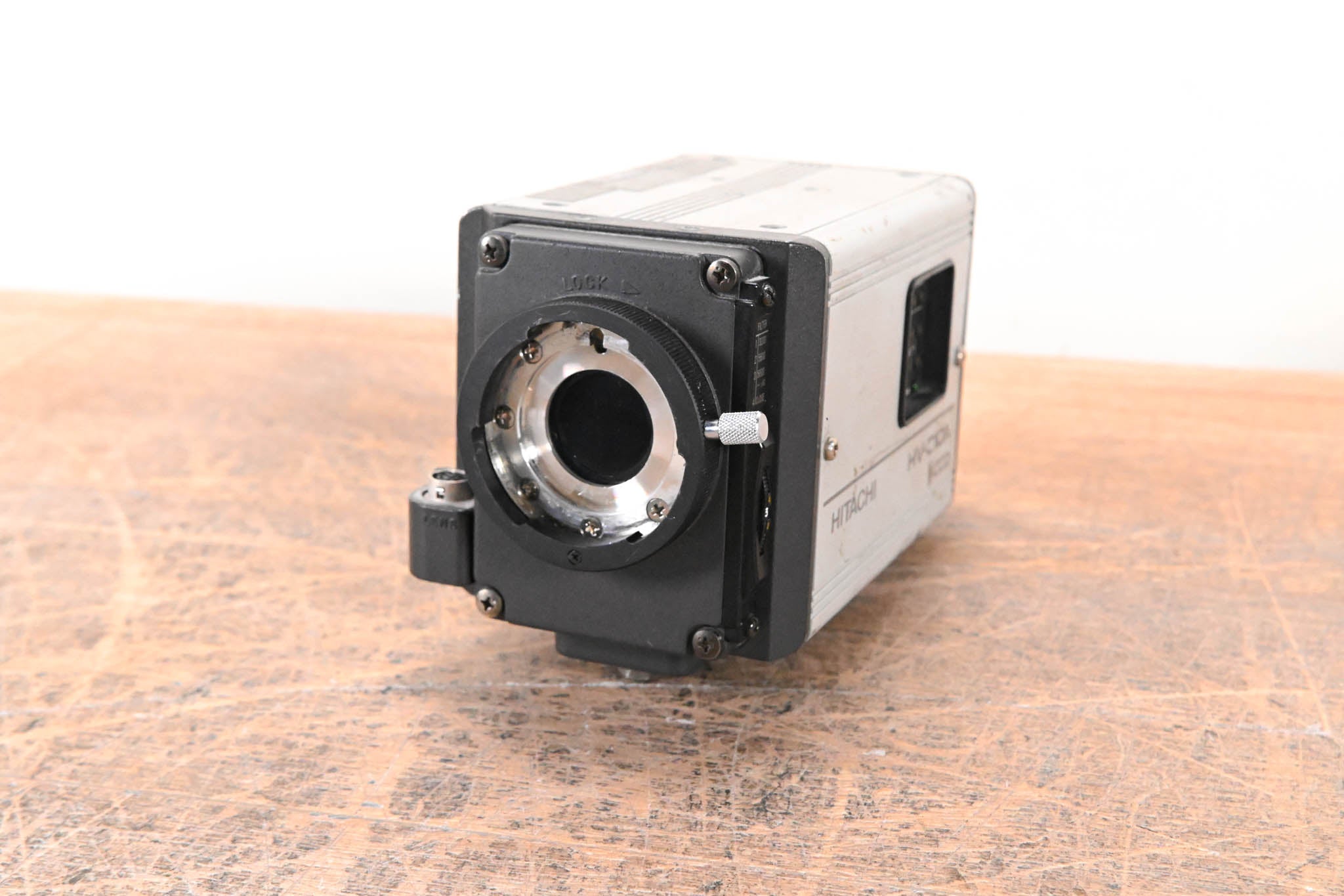 Hitachi HV-C10A 1/2" 3-CCD Color Camera