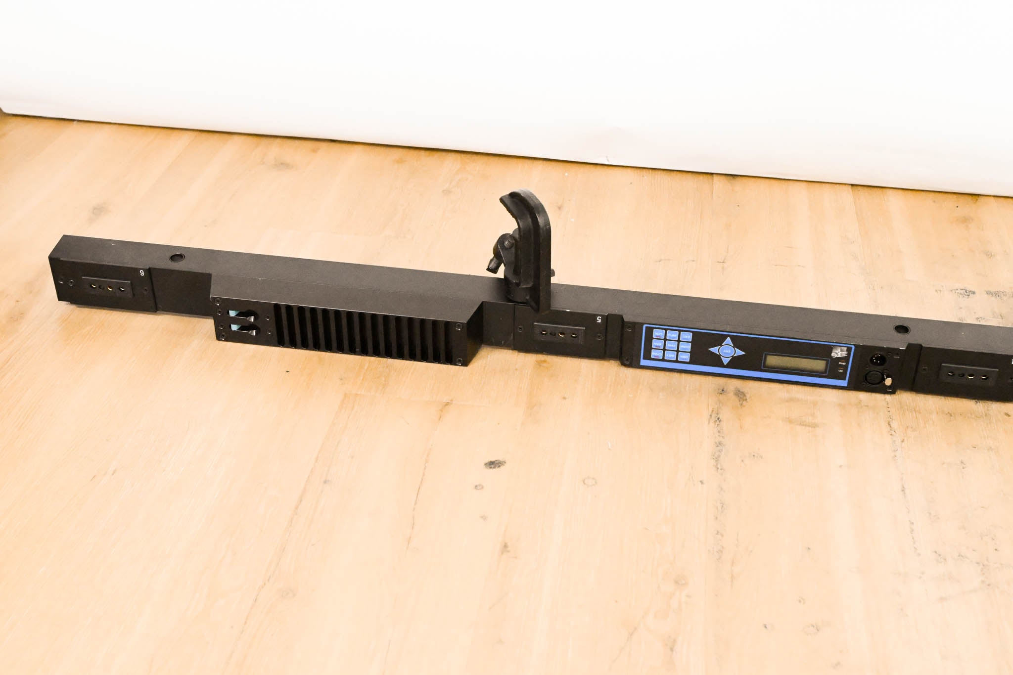 ETC SB6-10M 6 x 10A (1200W) SmartBar with Stage Pin Connectors