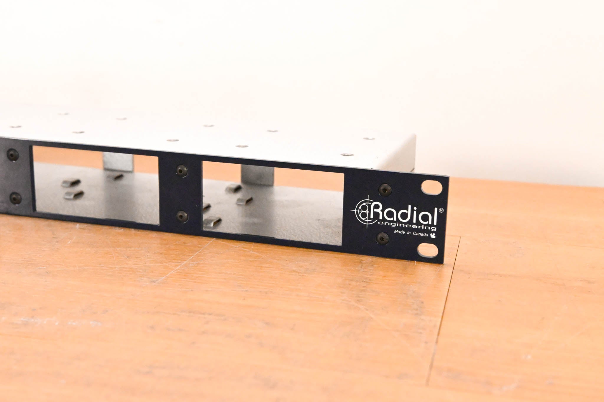 Radial Engineering J-Rak 4 4-Space Rack Adaptor