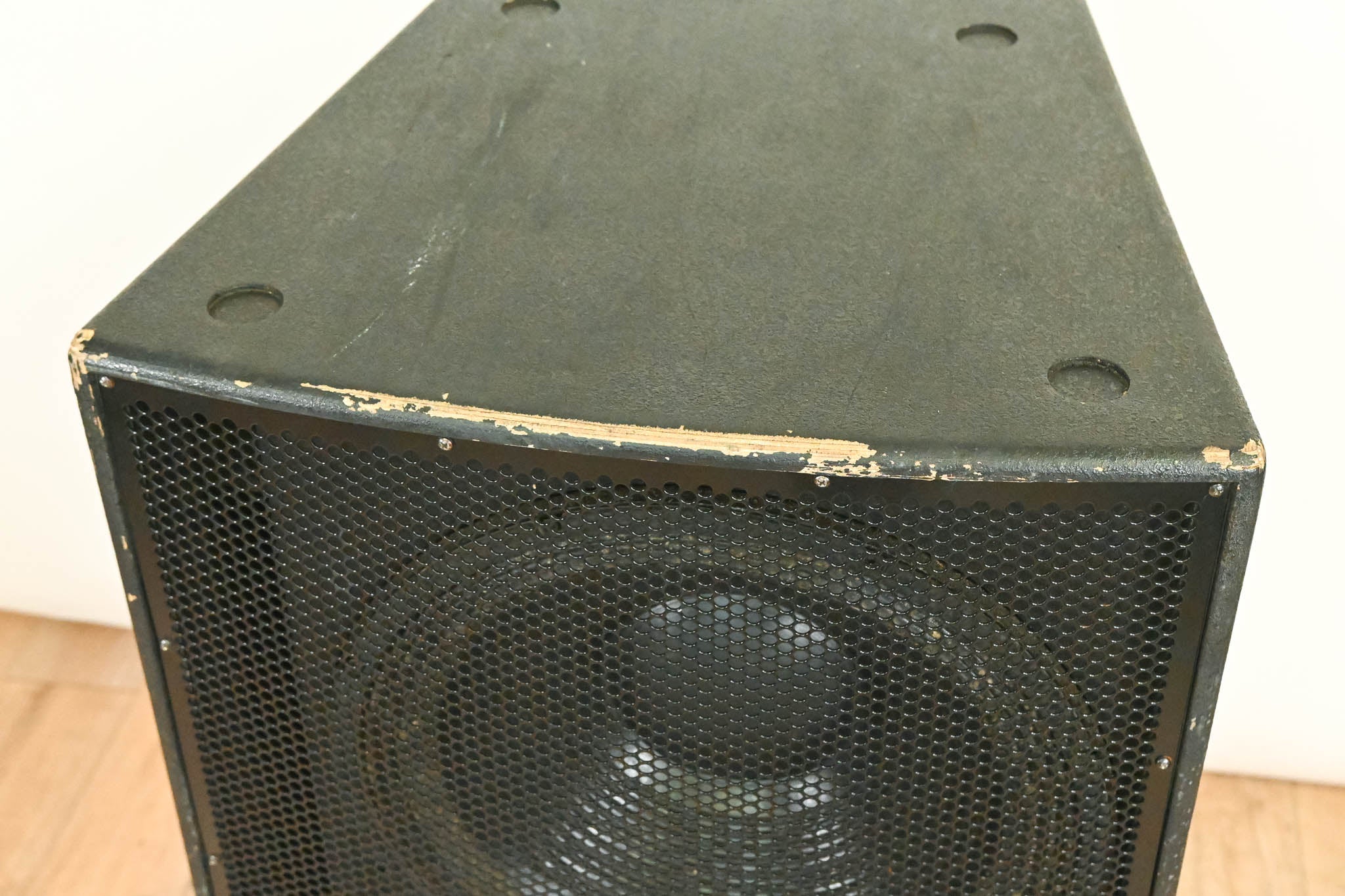 EAW LA128z Dual 18" Passive Subwoofer