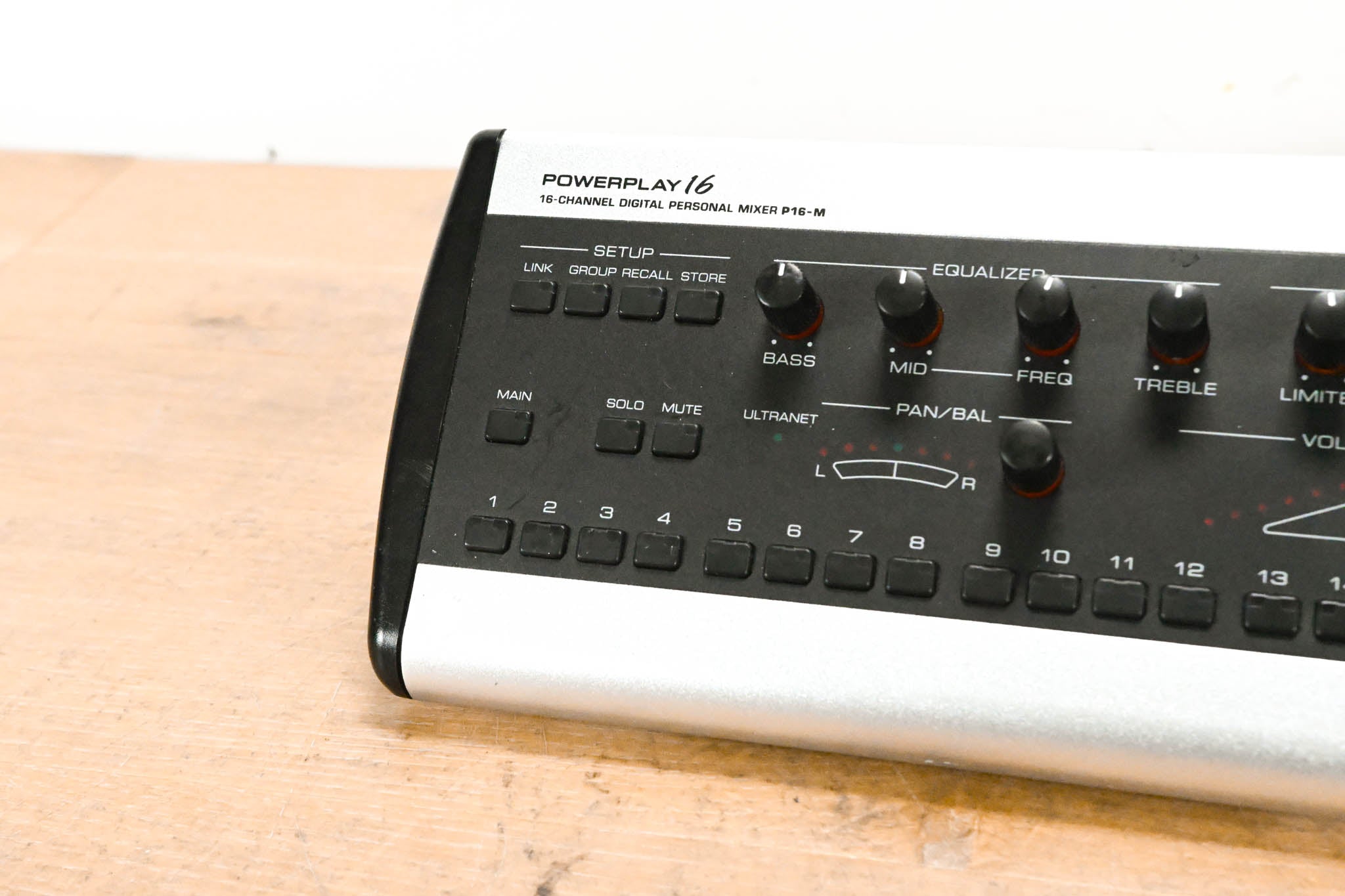 Behringer Powerplay P16-M 16-Channel Digital Personal Mixer
