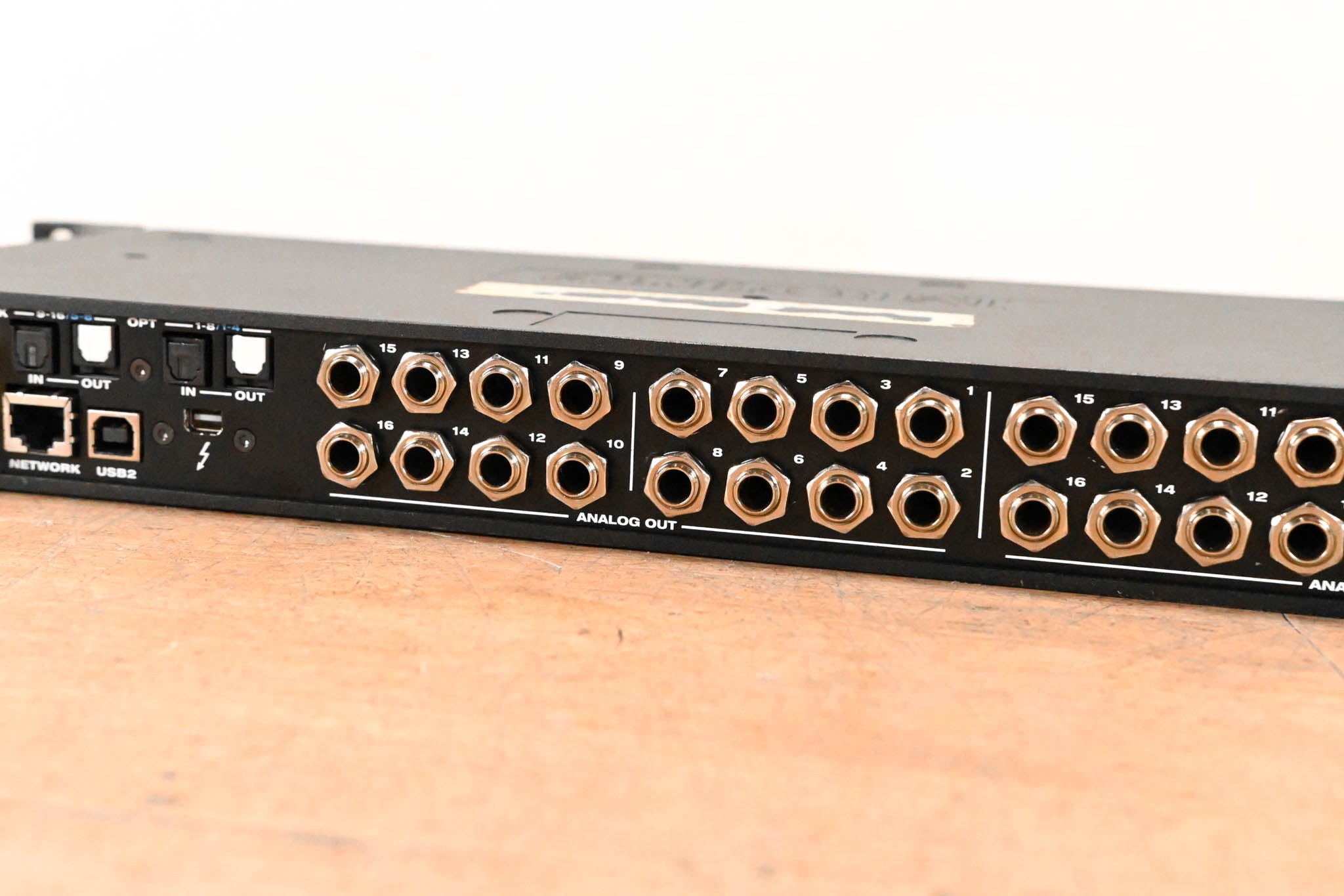 MOTU 16A 32x32 Thunderbolt / USB 2.0 Audio Interface with AVB