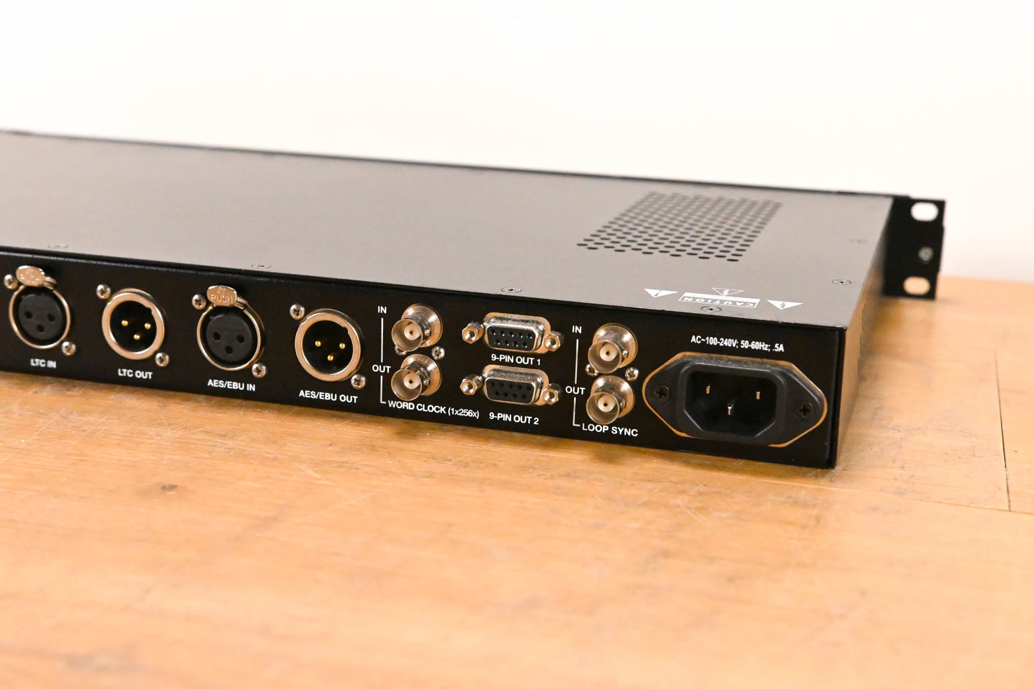AVID SYNC HD Master Clock