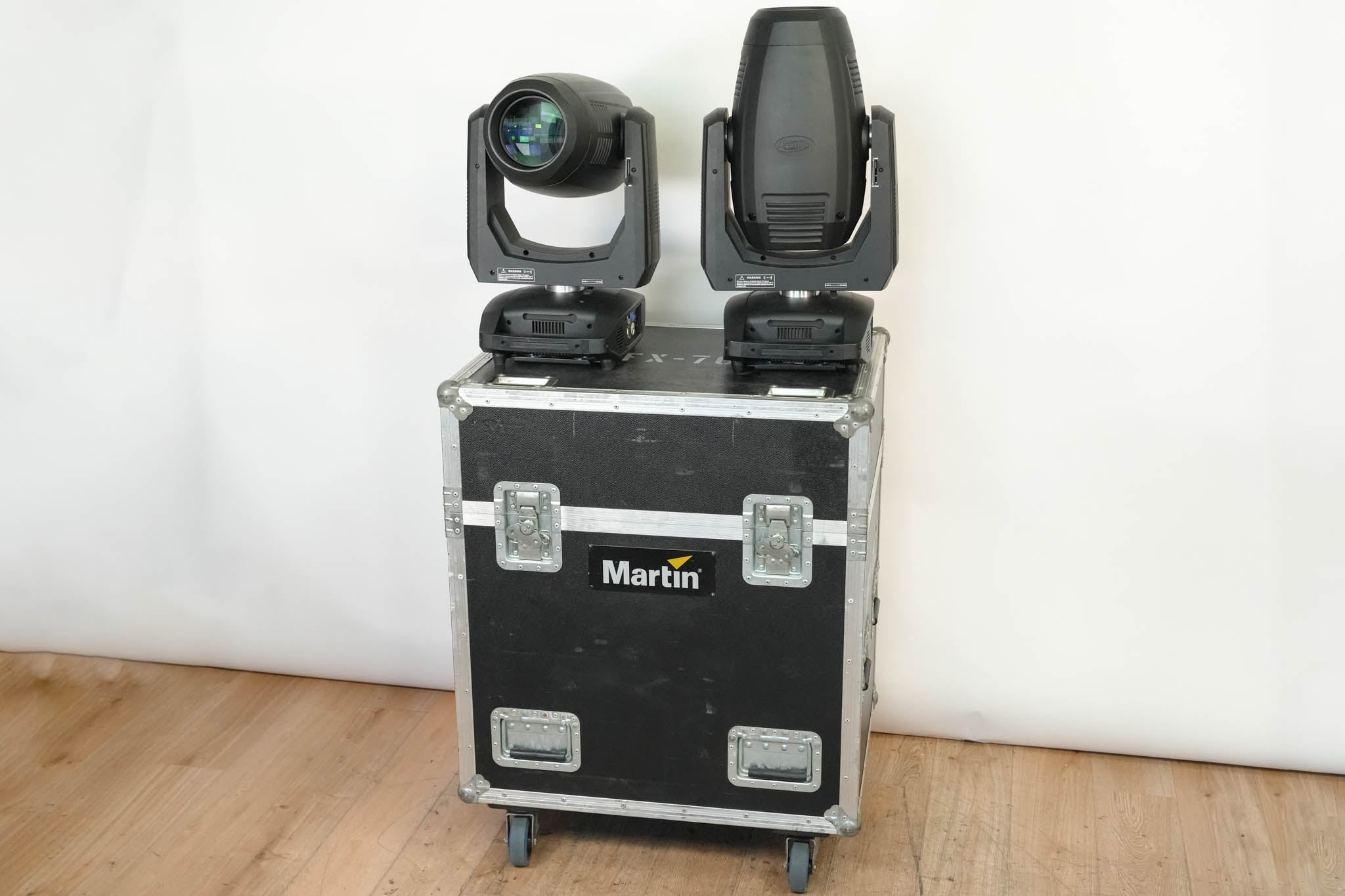 Elation Platinum HFX Hybrid 3-in-1 Moving Head Light Pair w/ Flight Case