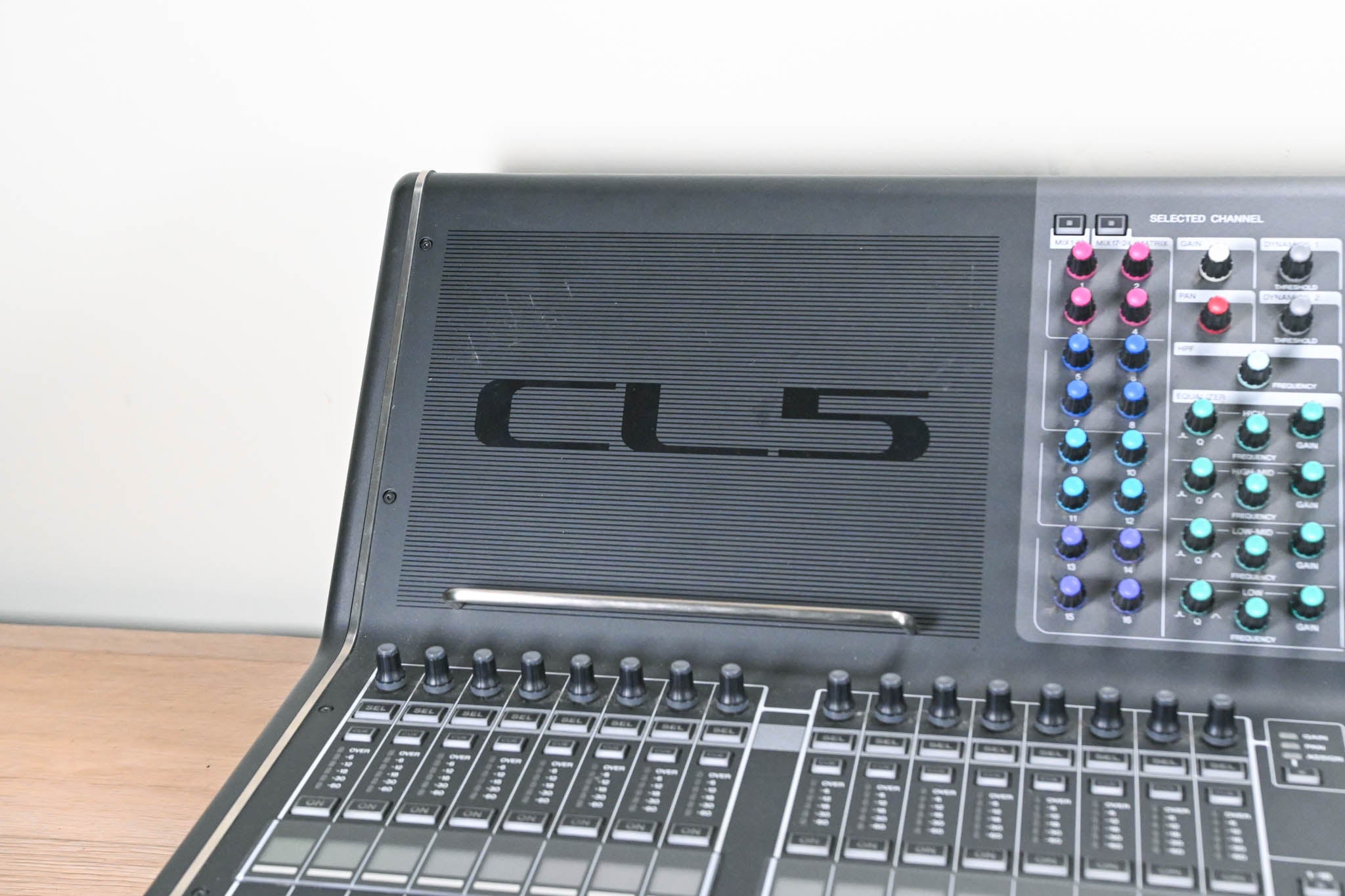 Yamaha CL5 72-Channel Digital Mixing Console