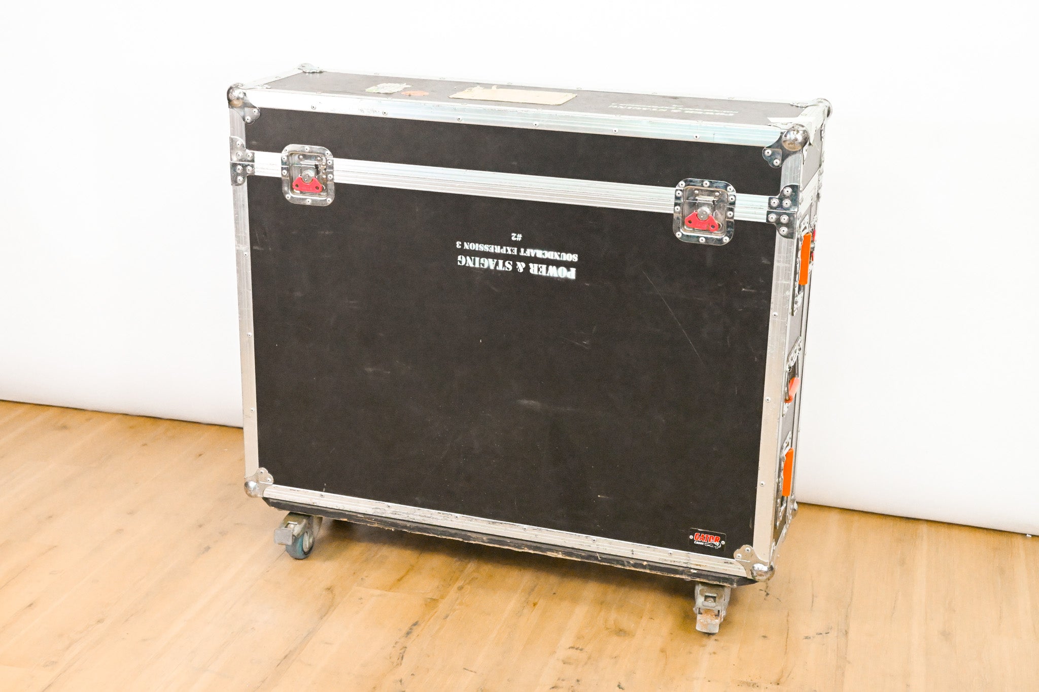 Soundcraft Si Expression 3 Digital Mixer w/ MADI-USB Card & Road Case