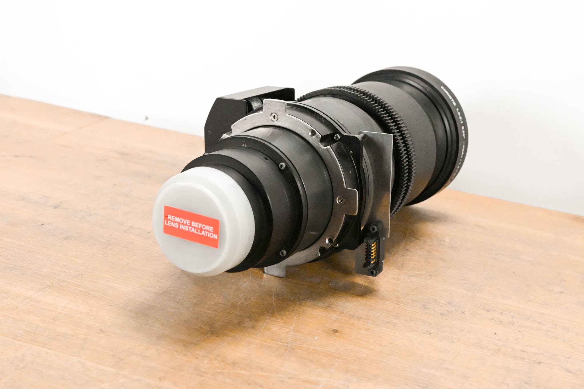 Christie 1.5-2:1 0.95" SXGA+ / 1.4-1.8:1 CT 0.95" HD Projector Zoom Lens