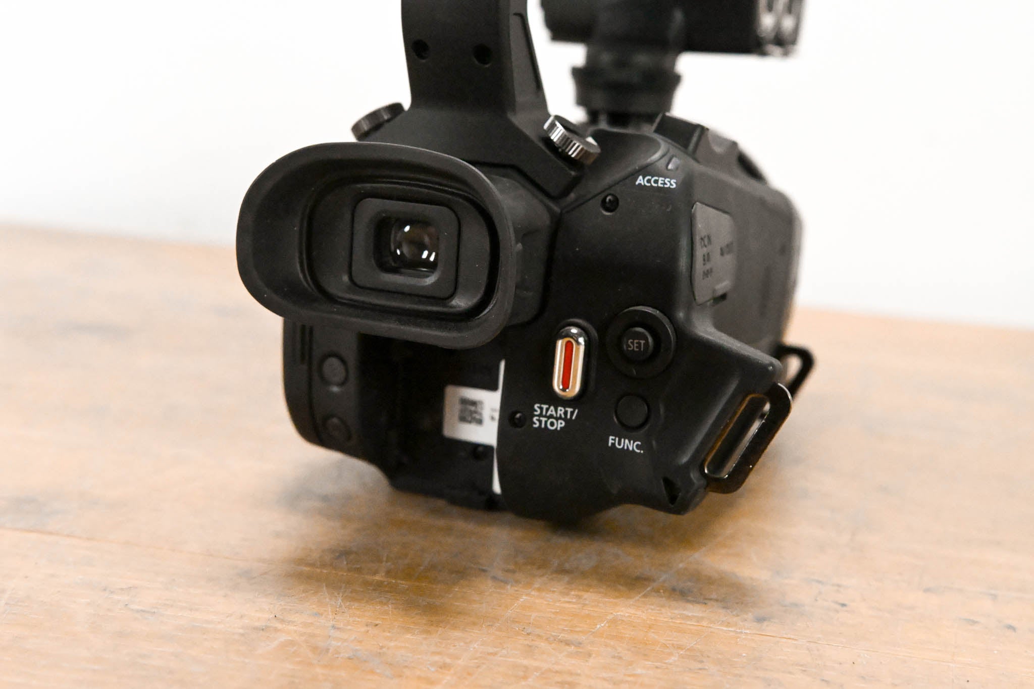 Canon XA35 HD Professional Camcorder w/ XLR Handle & HD/SD-SDI Output