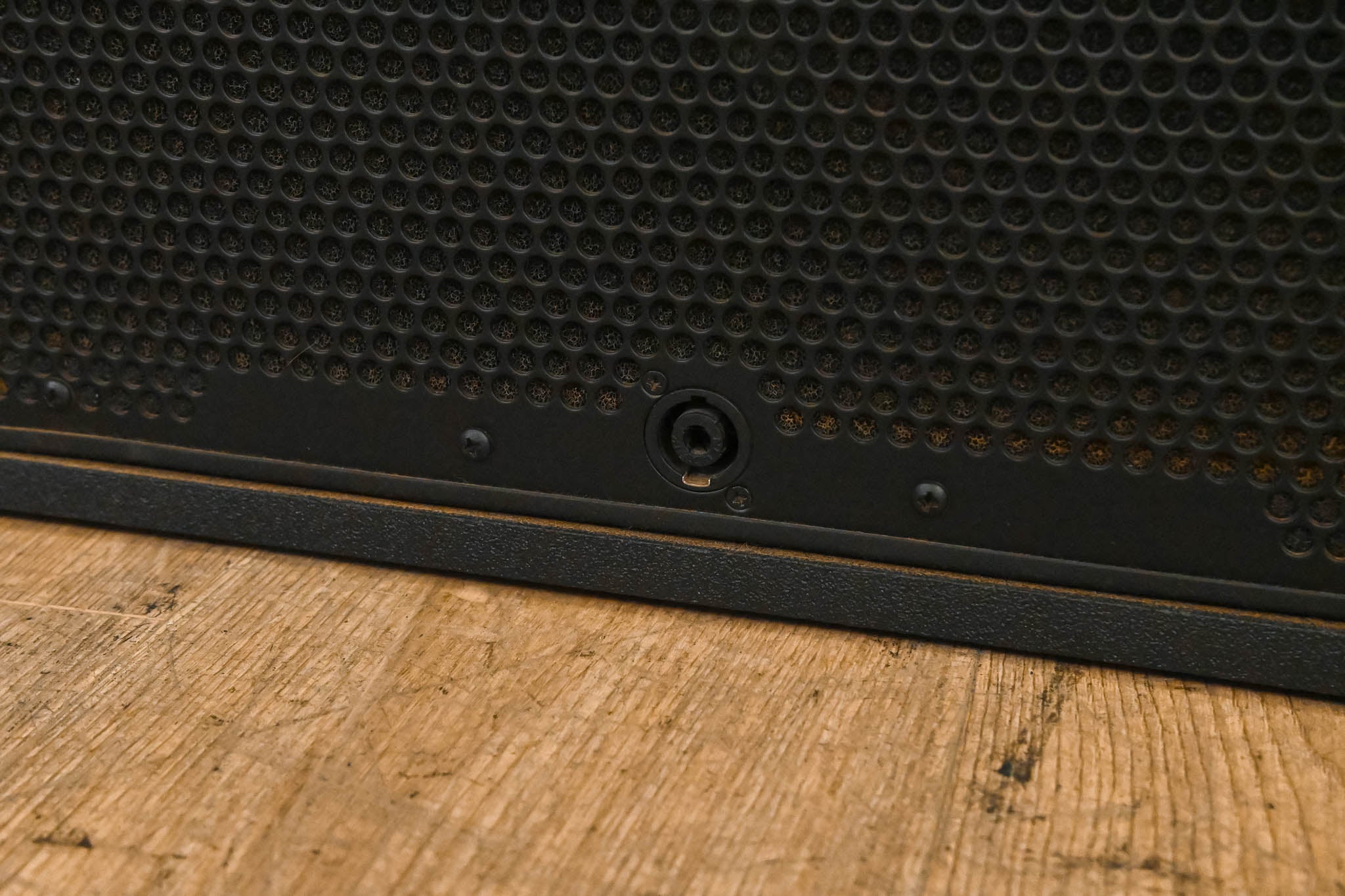 JBL VT4883 Subcompact Dual 12" Cardioid-Arrayable Subwoofer