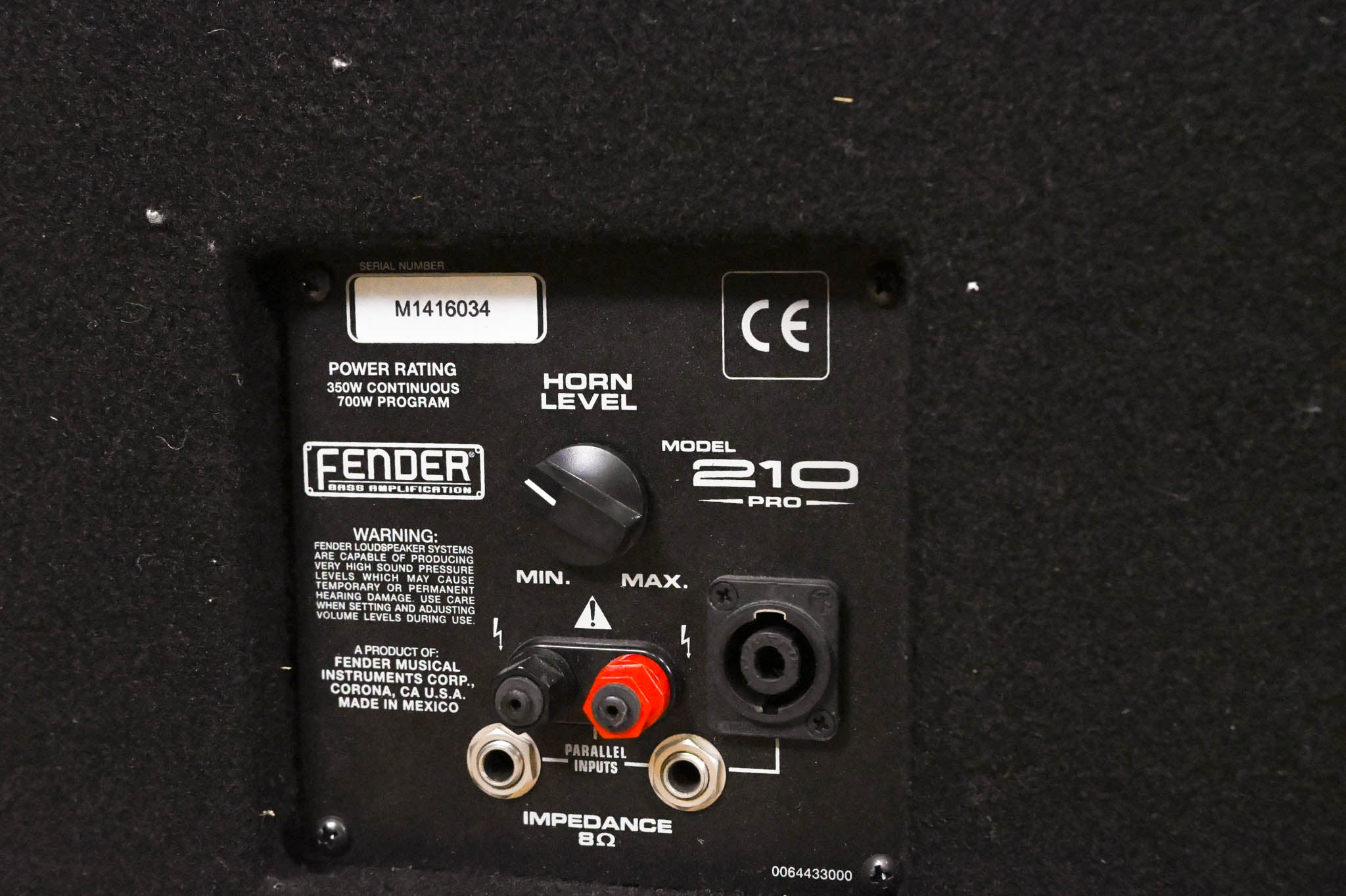 Fender 210 Pro 2x10 Bass Cabinet
