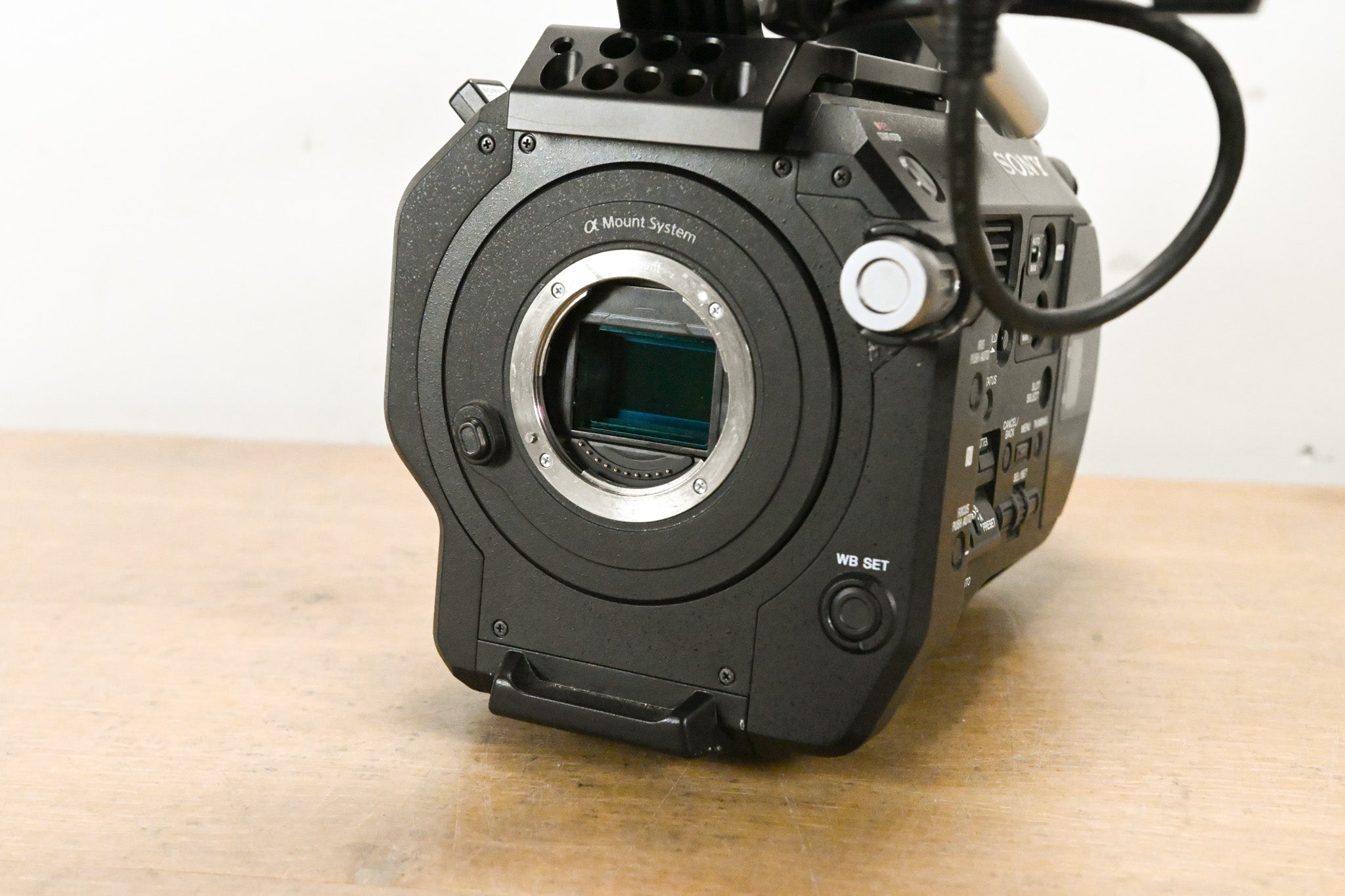 Sony PXW-FS7 XDCAM Super 35 Professional Camcorder