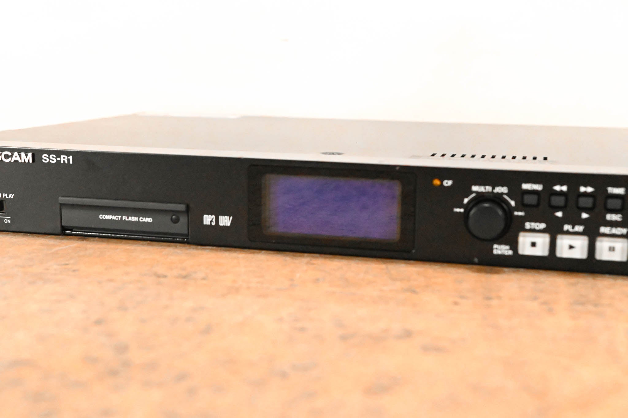 TASCAM SS-R1 Rack-Mountable Compact Solid State Recorder