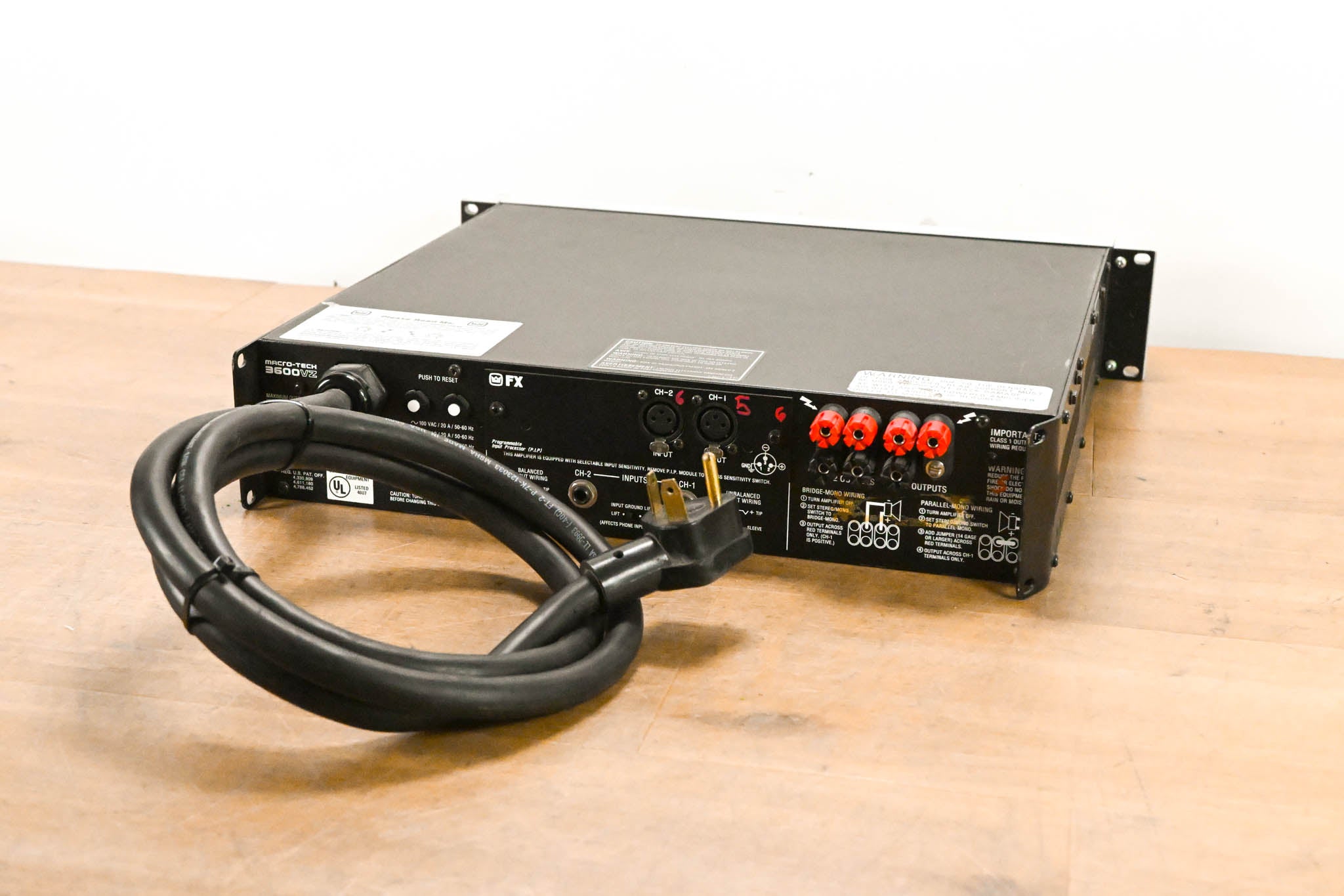 Crown Macro-Tech 3600VZ 2-Channel Power Amplifier