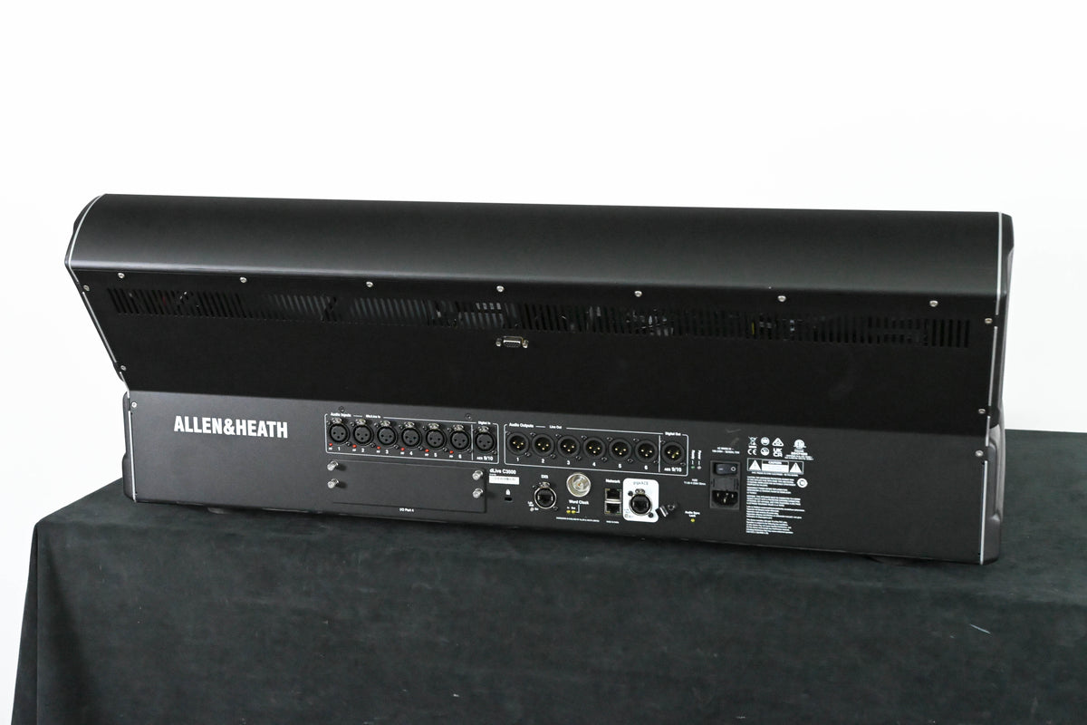 Allen & Heath dLive C3500 Control Surface w/ CDM64 64-in/32-out MixRack
