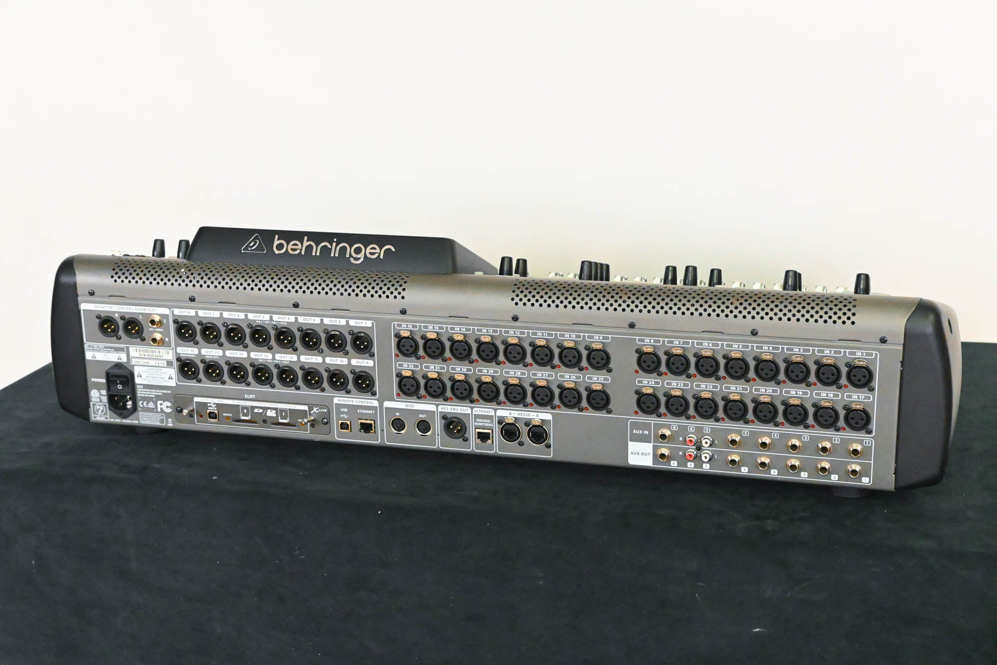 Behringer X32 40-Channel Digital Mixing Console