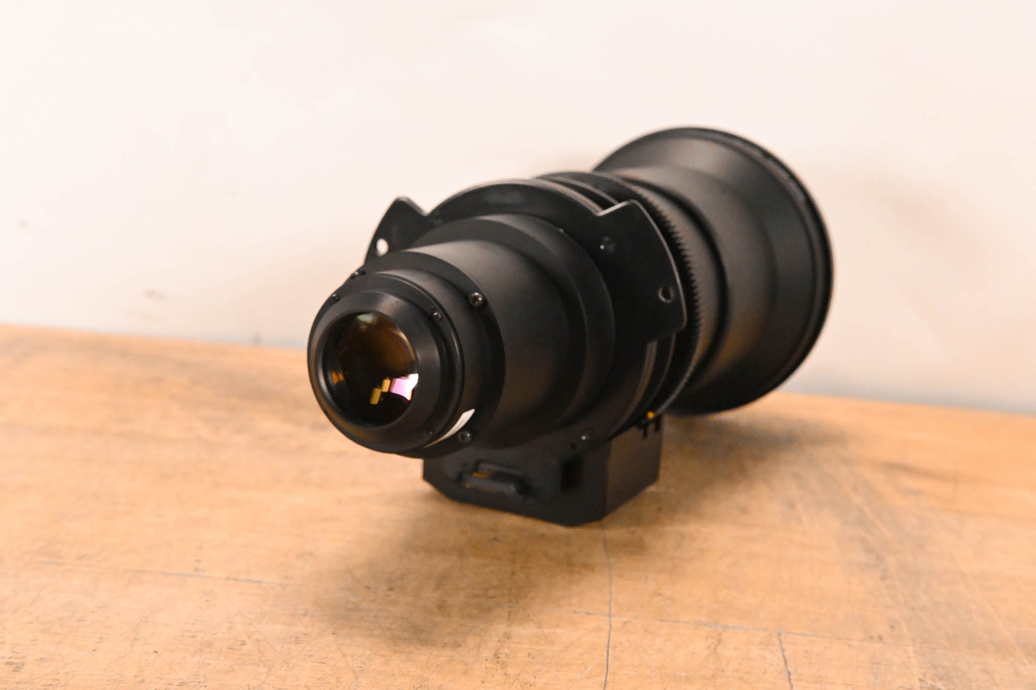 Christie ILS Lens 0.73:1 SX+ / 0.67:1 HD 0.95" 3-Chip Lens