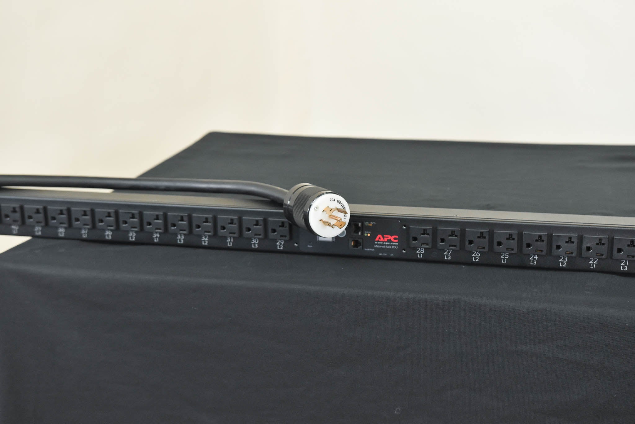 APC AP7862 Metered Rack PDU