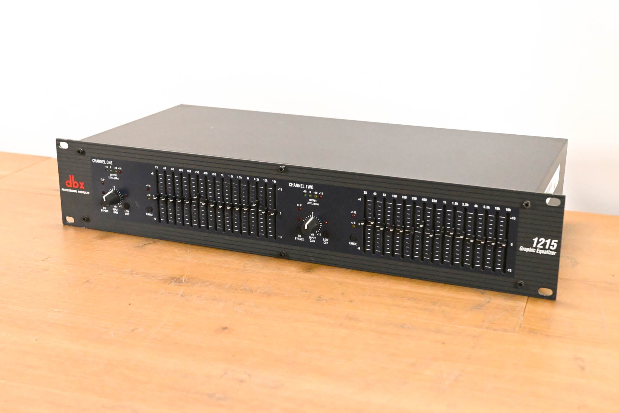 dbx 1215 Dual-Channel 15-Band Equalizer