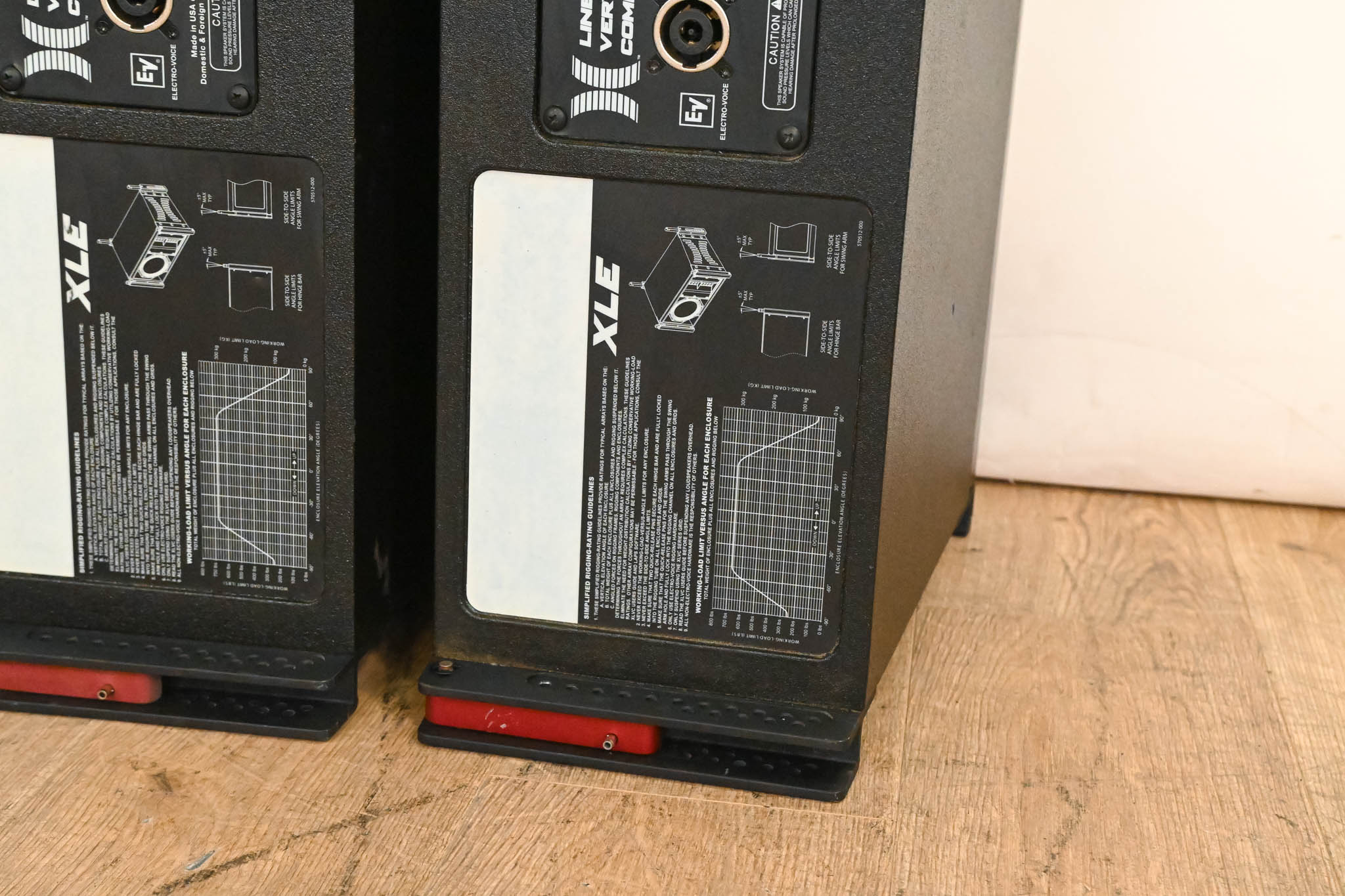 Electro-Voice (EV) XLE181 8" 2-Way Passive Line Array Speaker (PAIR)