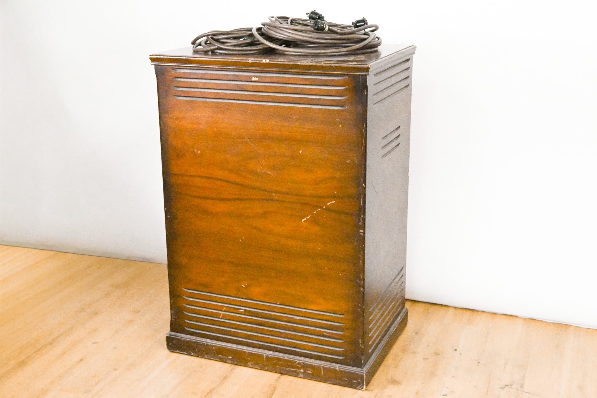 Leslie 710 Rotosonic Organ Speaker Cabinet & Cables