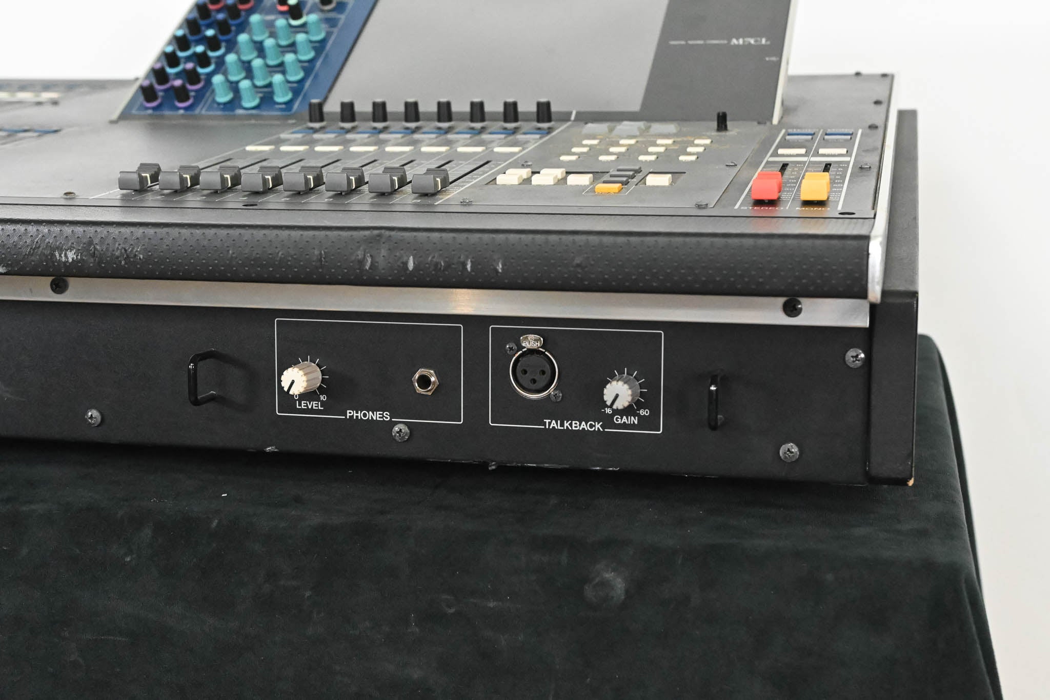 Yamaha M7CL-32 32-Channel Digital Audio Mixing Console CG01KBF