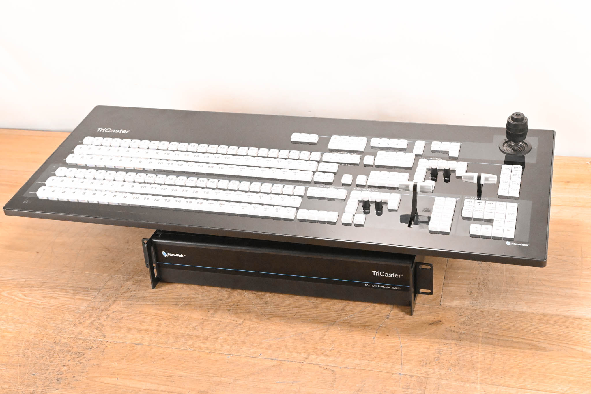 NewTek (Vizrt) TriCaster TC1 Live Production System w/ TC1 Control Panel