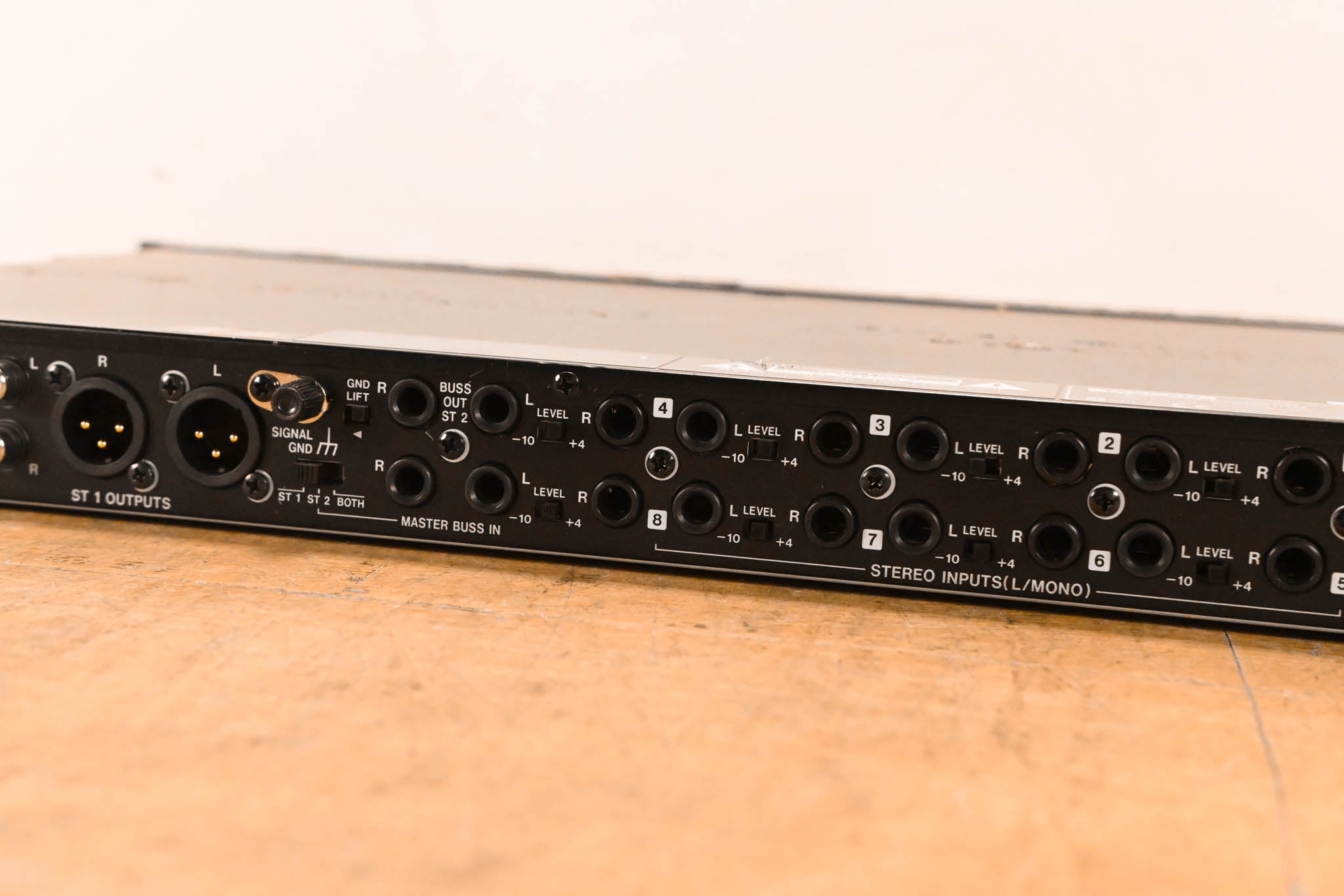TASCAM LM-8ST Rackmount Line Mixer