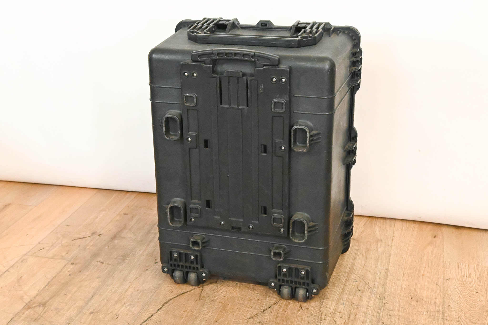 Pelican 1630 Protector Transport Case with Foam