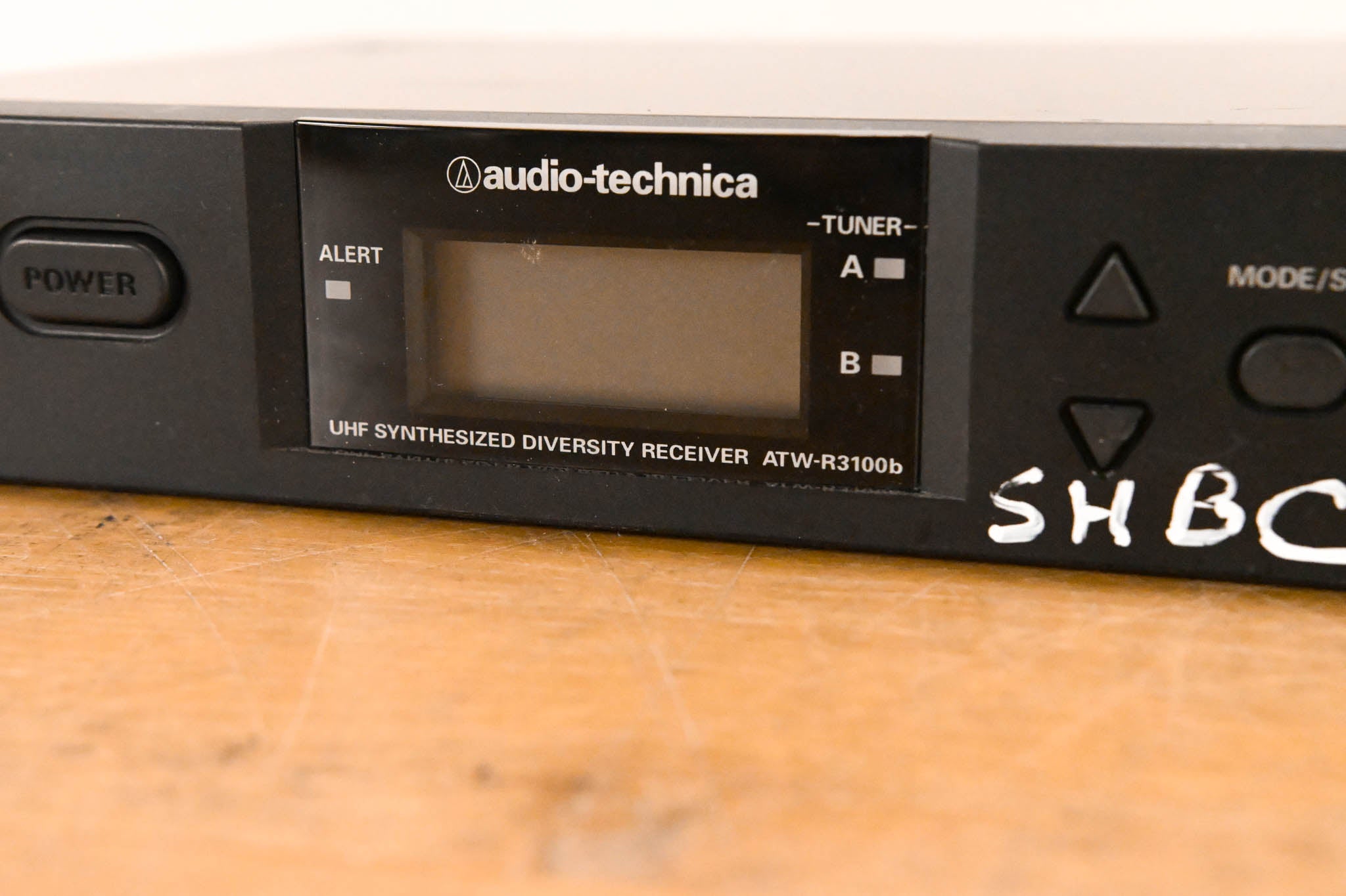 Audio-Technica ATW-R3100bC Receiver w/AEW-T4100 Mic: 541-566MHz (NO PSU)
