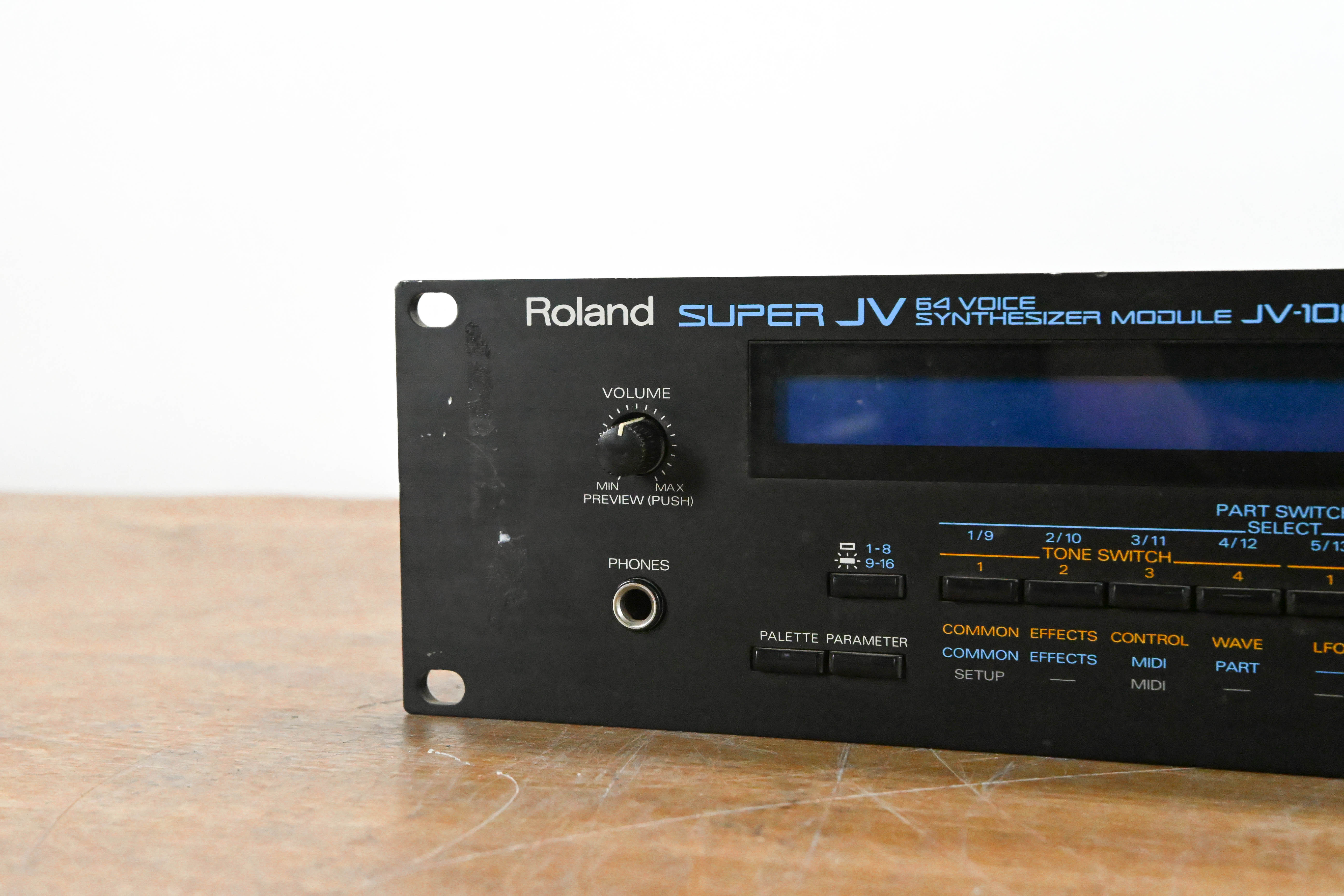 Roland JV-1080 64-Voice Synthesizer Module