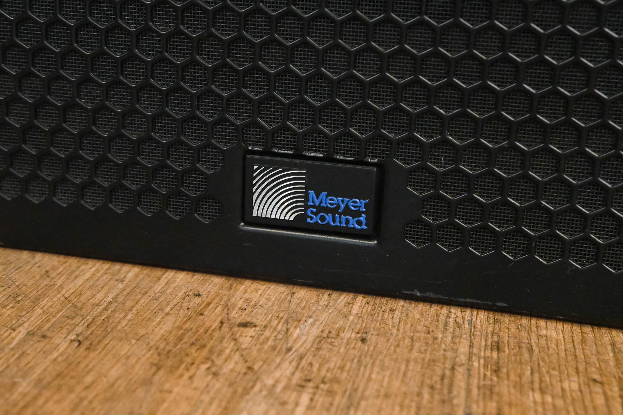 Meyer Sound CQ-2 Active Narrow Coverage Main Loudspeaker (PAIR)