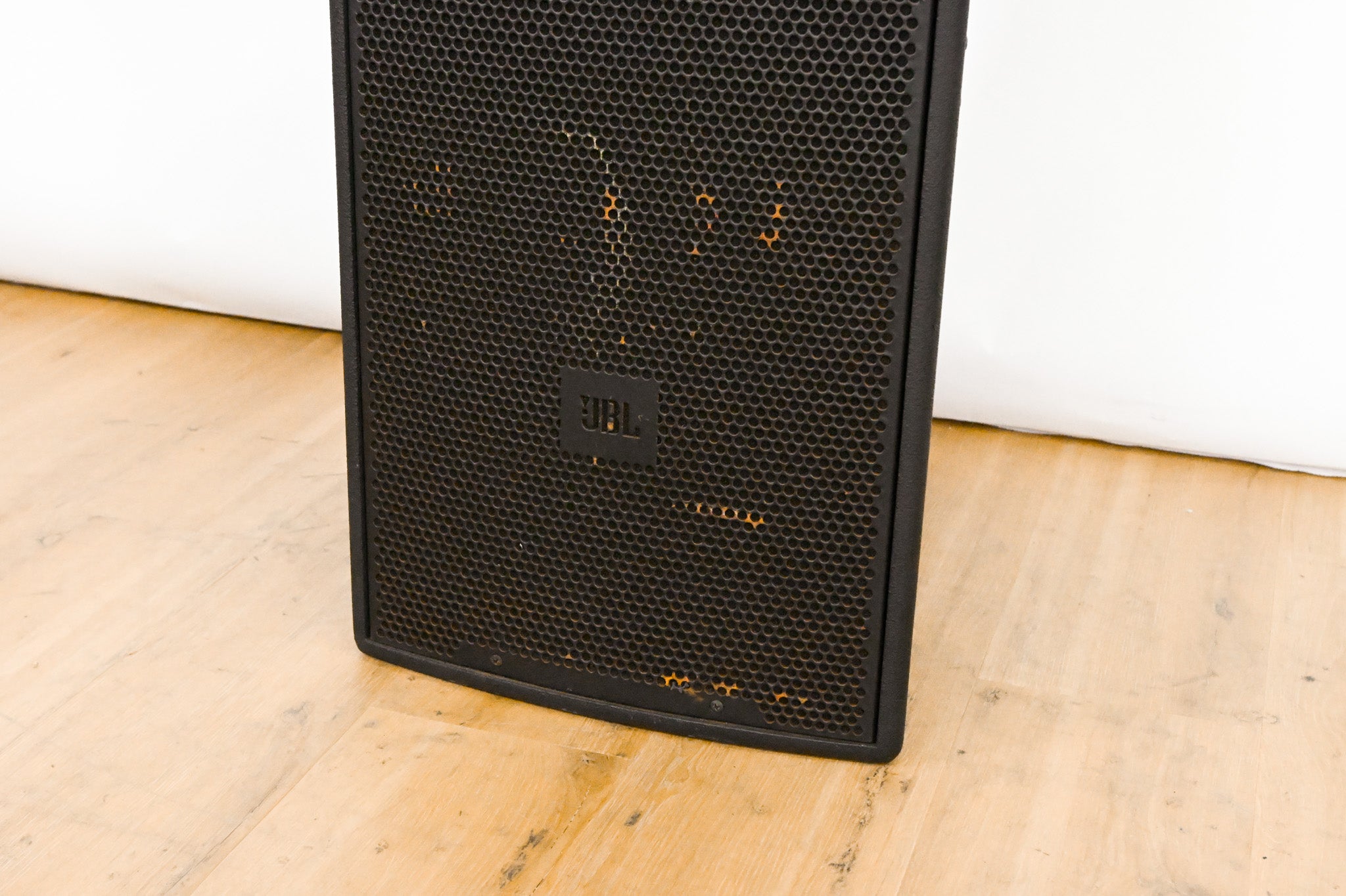 JBL VP7212/64DPAN Powered 12-inch Integrated Loudspeaker
