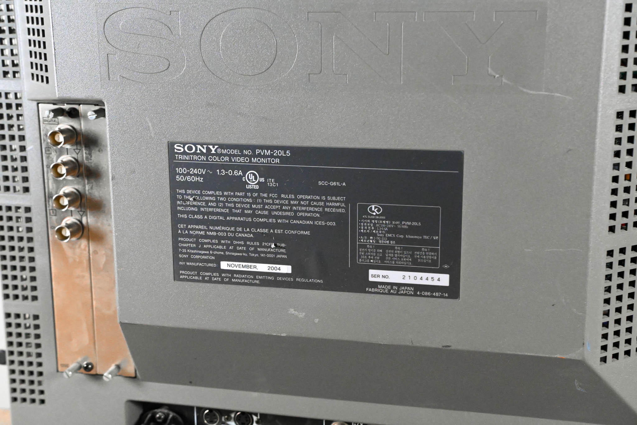 Sony PVM-20L5 CRT Trinitron Color Video Monitor