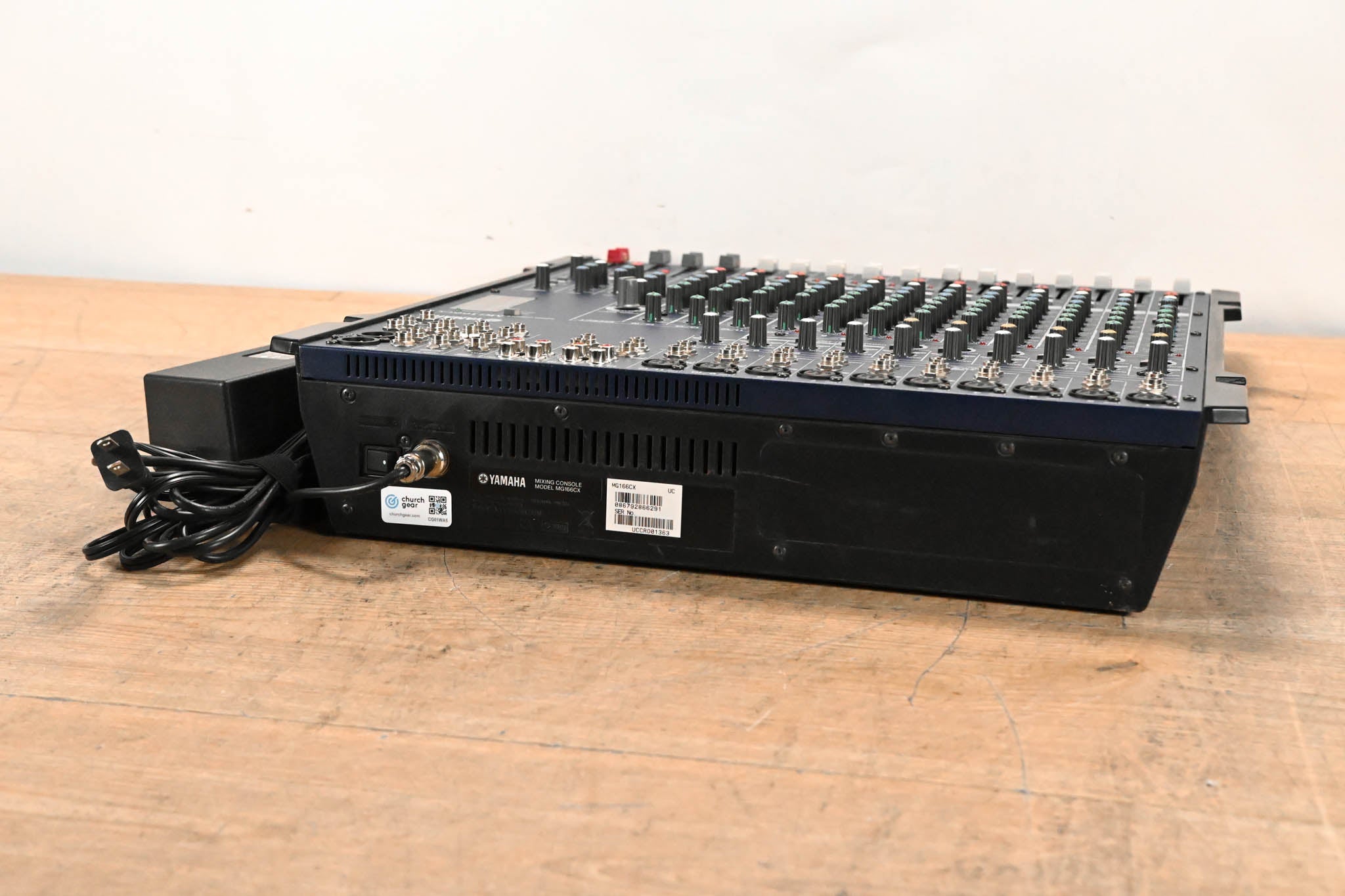 Yamaha MG166CX 16-Channel, 6-Bus Analog Mixer