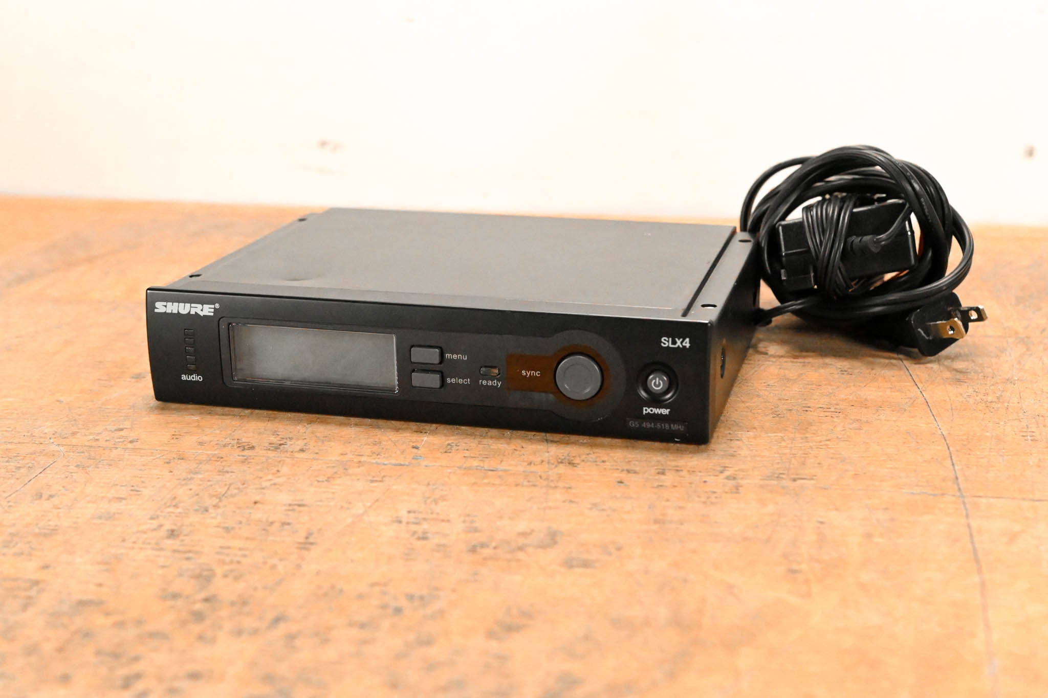 Shure SLX4 Wireless Receiver - G5 Band: 494-518 MHz