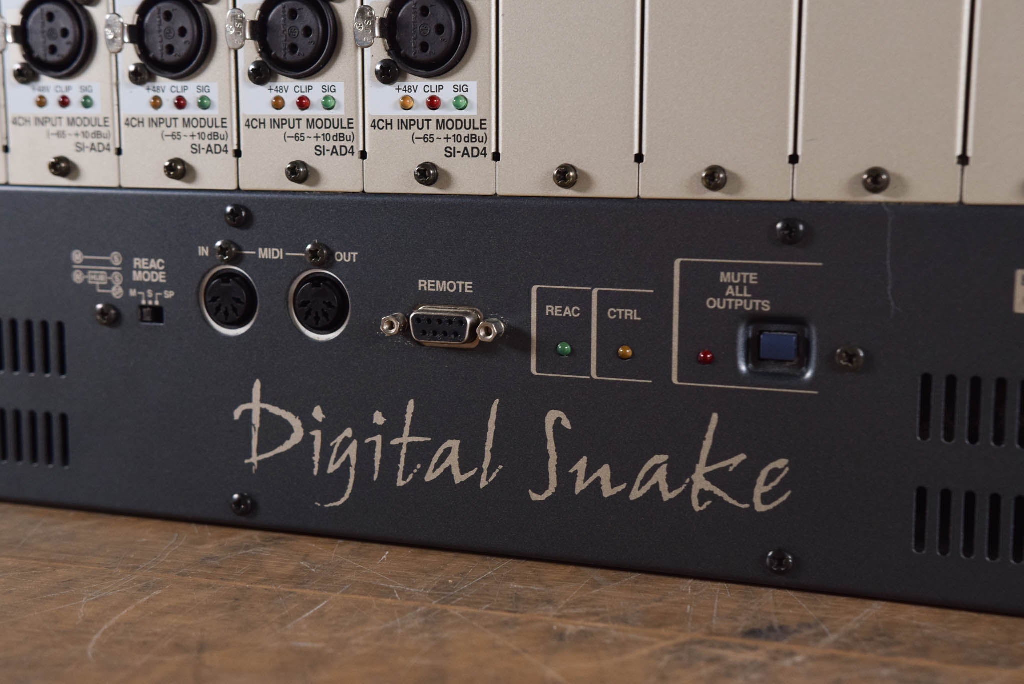 Roland S-4000S-3208 28-in Digital Modular Stage Snake