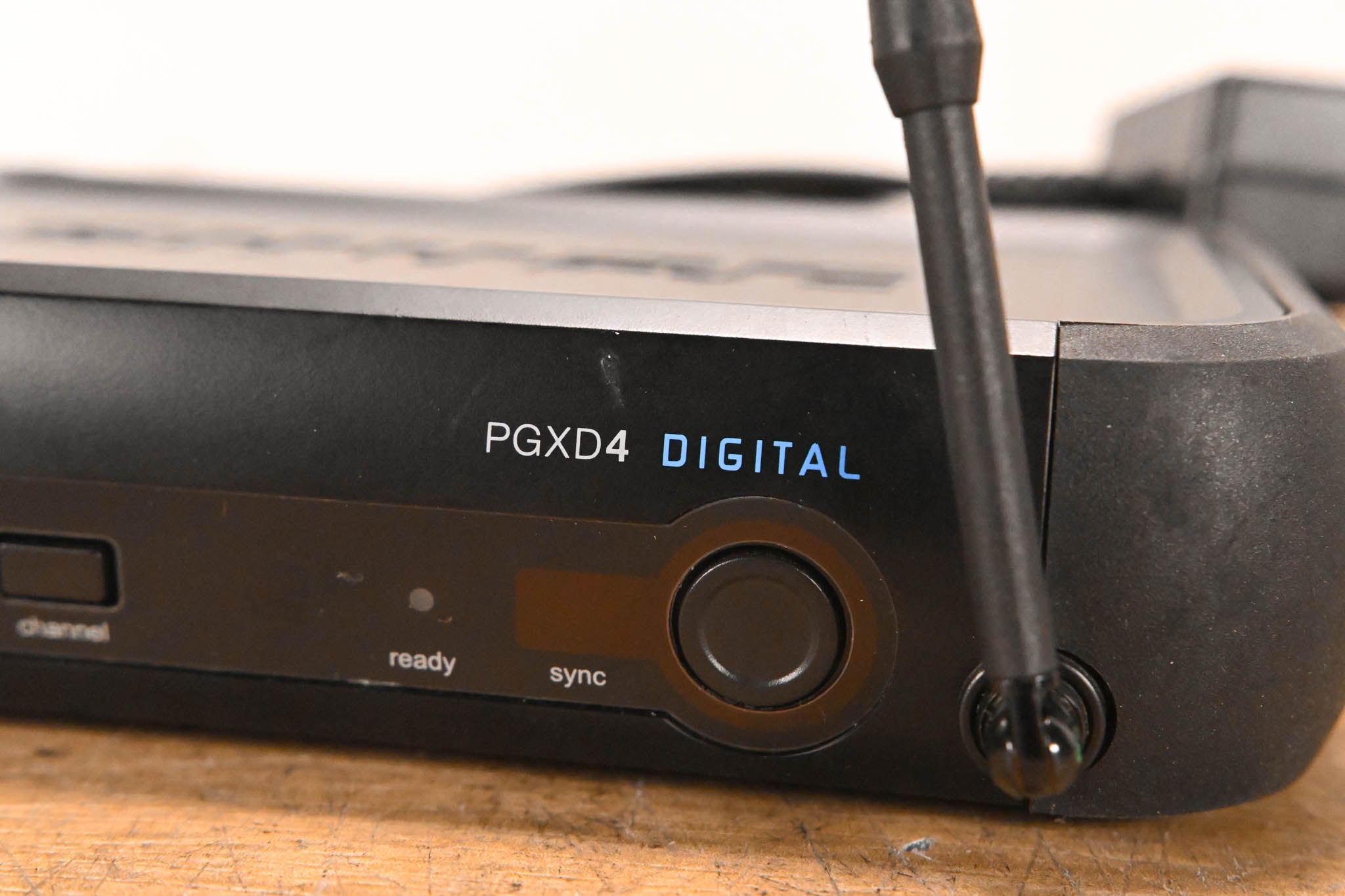 Shure PGXD24/BETA58-X8 Digital Wireless Handheld Microphone System