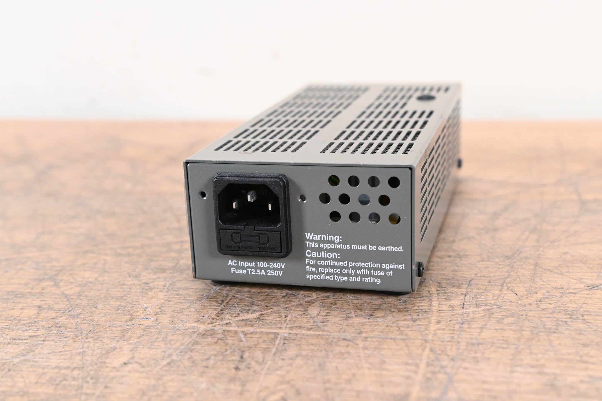 IDX System Technology IA-60a Single-Channel DC Power Supply