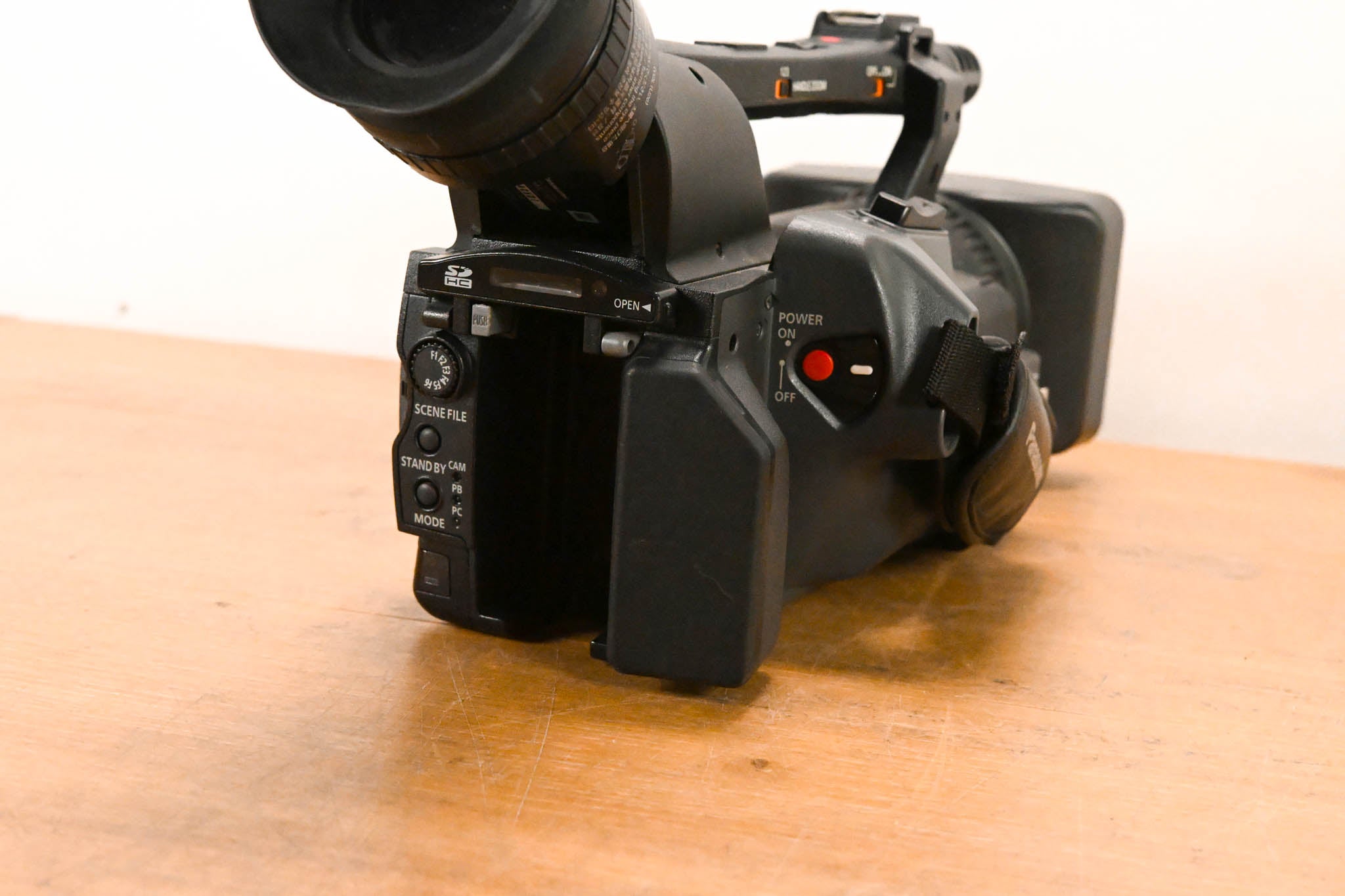 Panasonic AG-HMC150P AVCCAM Camcorder