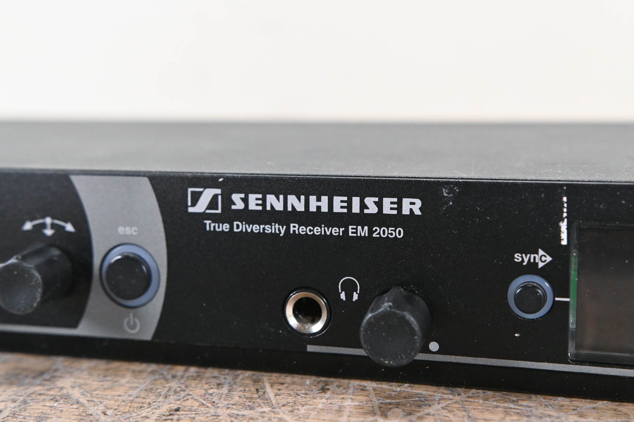 Sennheiser EM 2050 Wireless Receiver with two Handhelds - 516-558 MHz